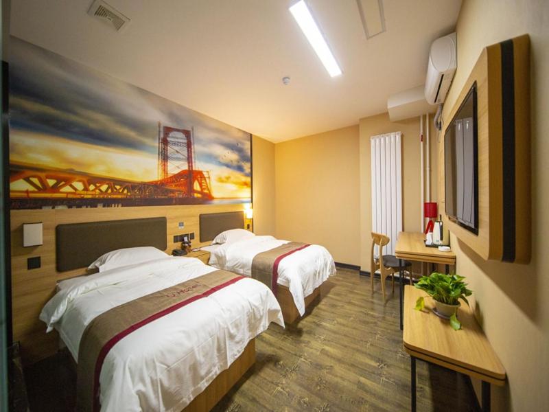 Deluxe Twin Room photo 2