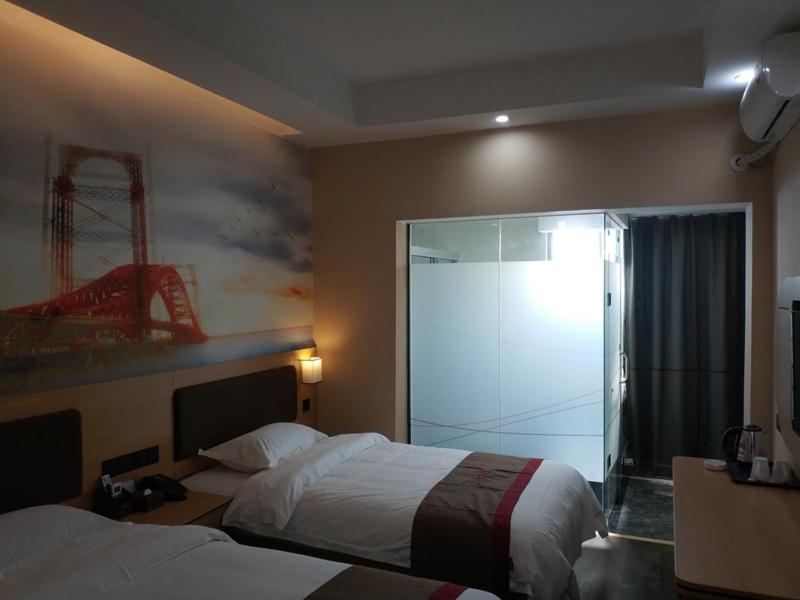 Superior Twin Room photo 2