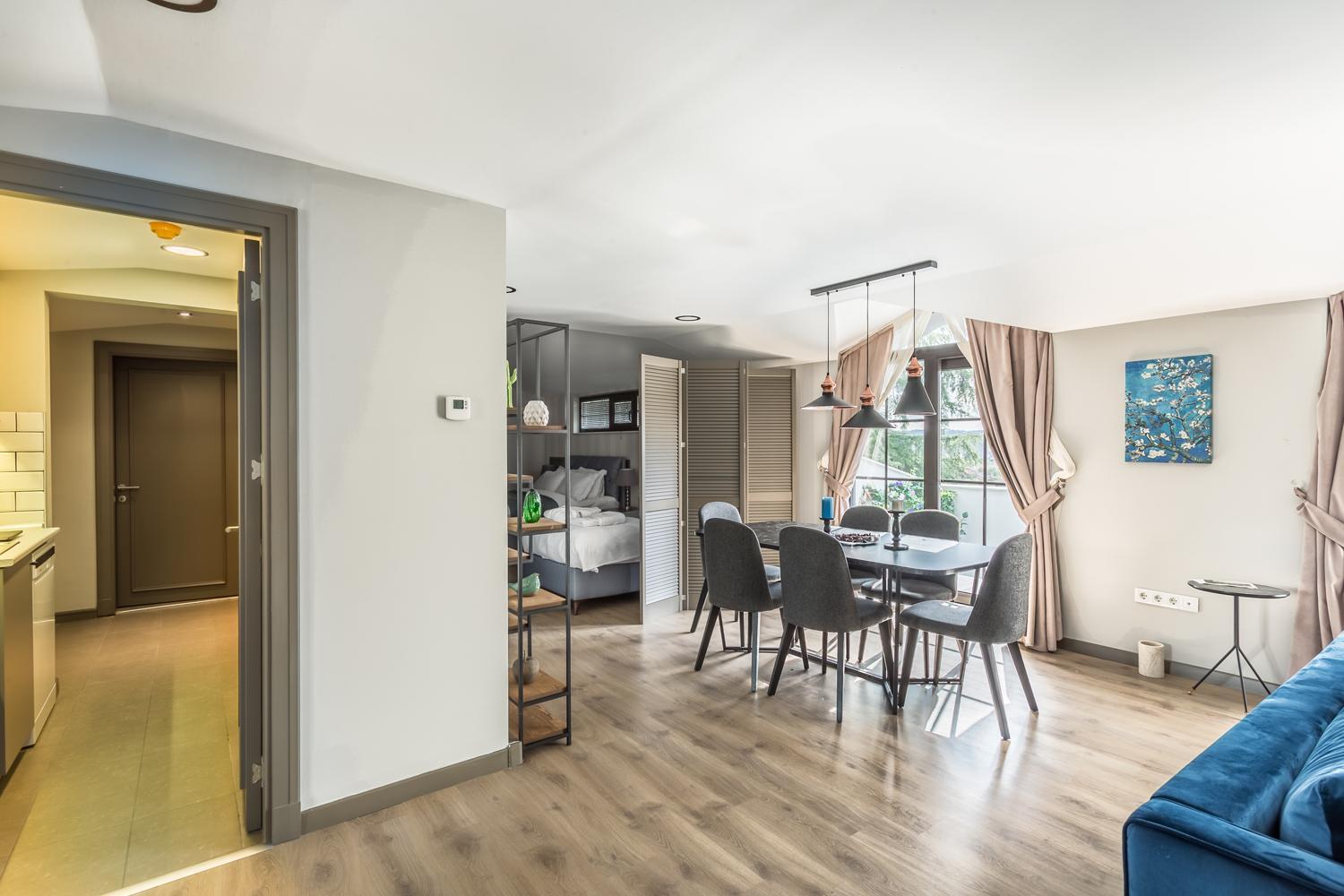 Penthouse Apartment photo 3