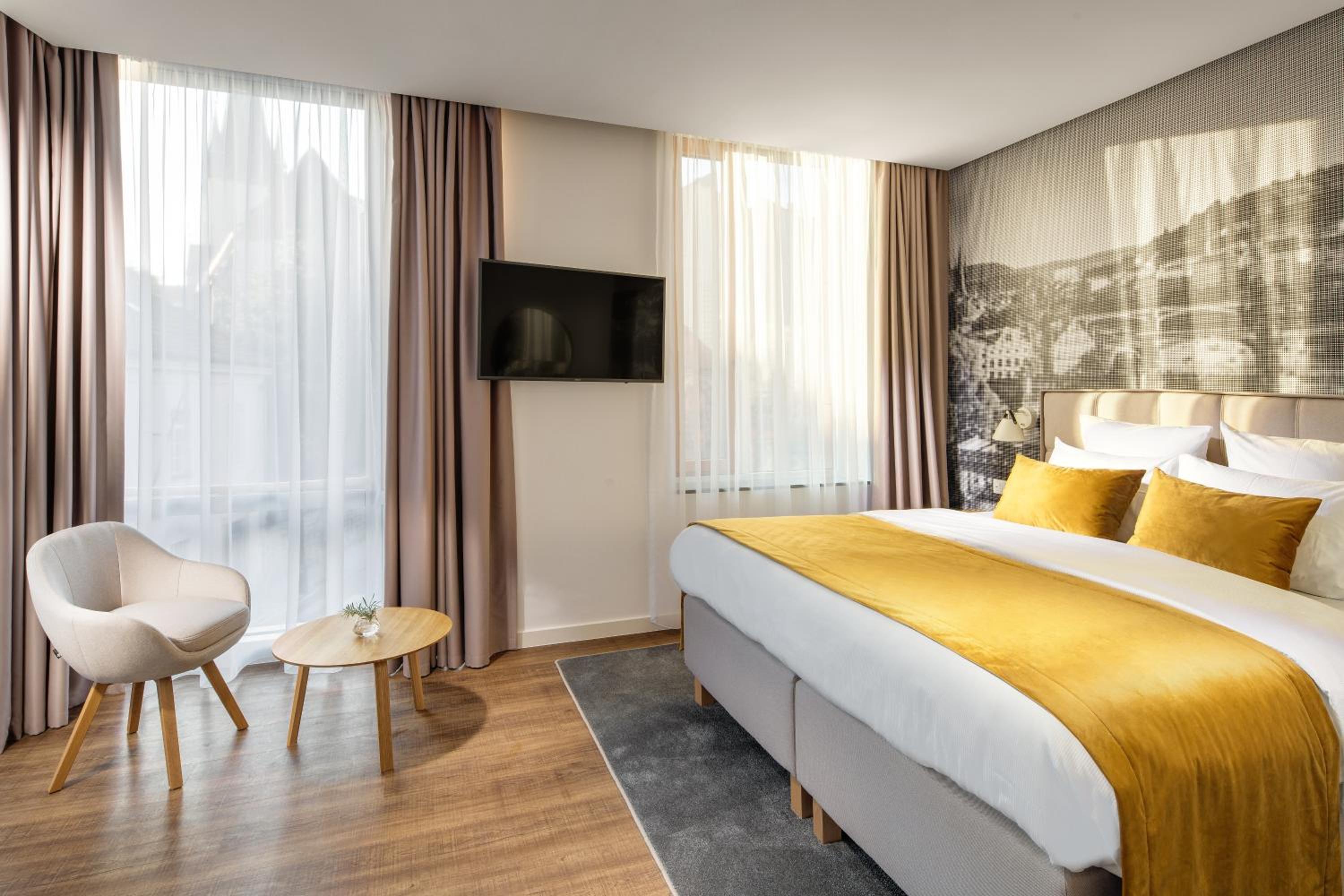 Deluxe Double or Twin Room