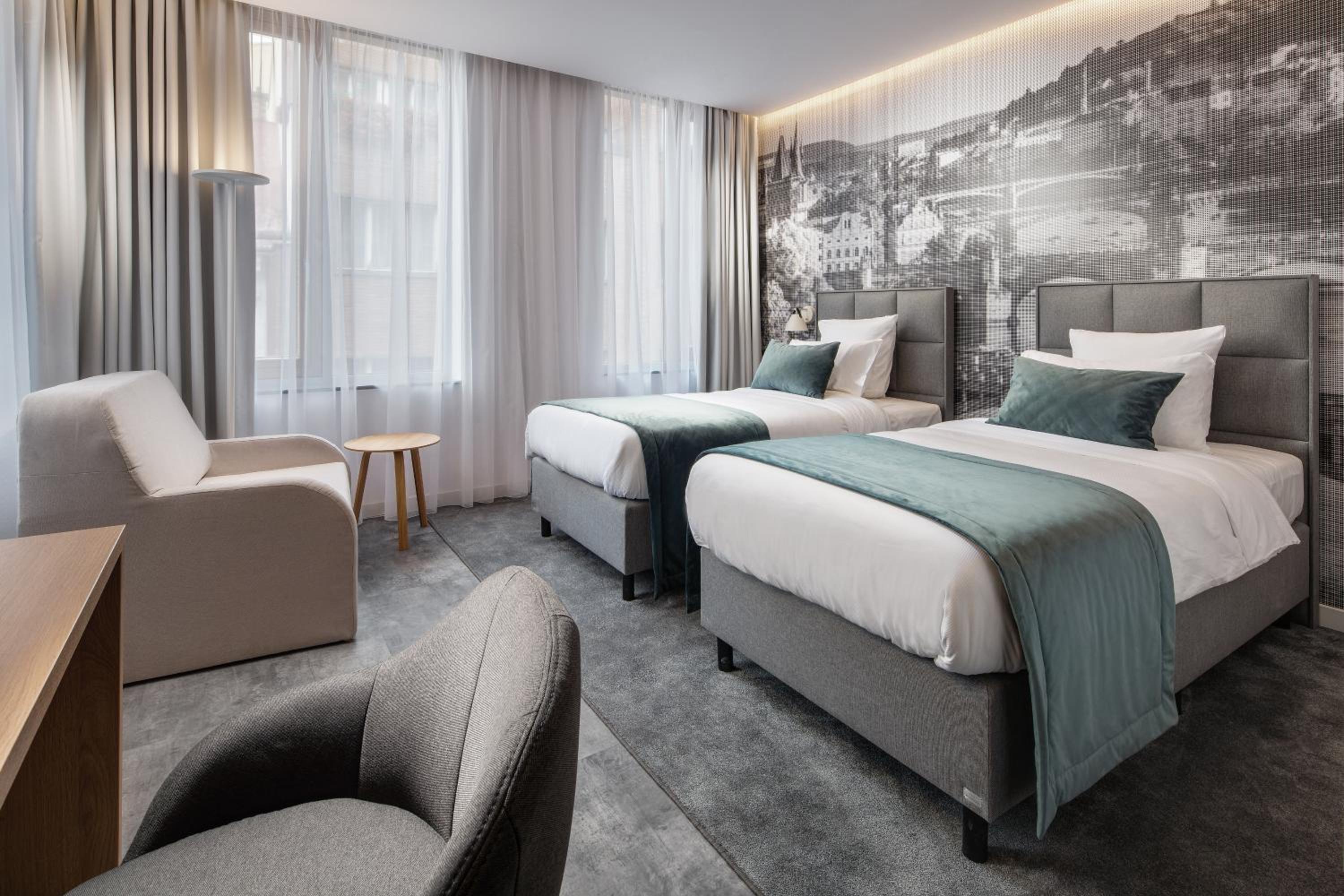 Deluxe Double or Twin Room
