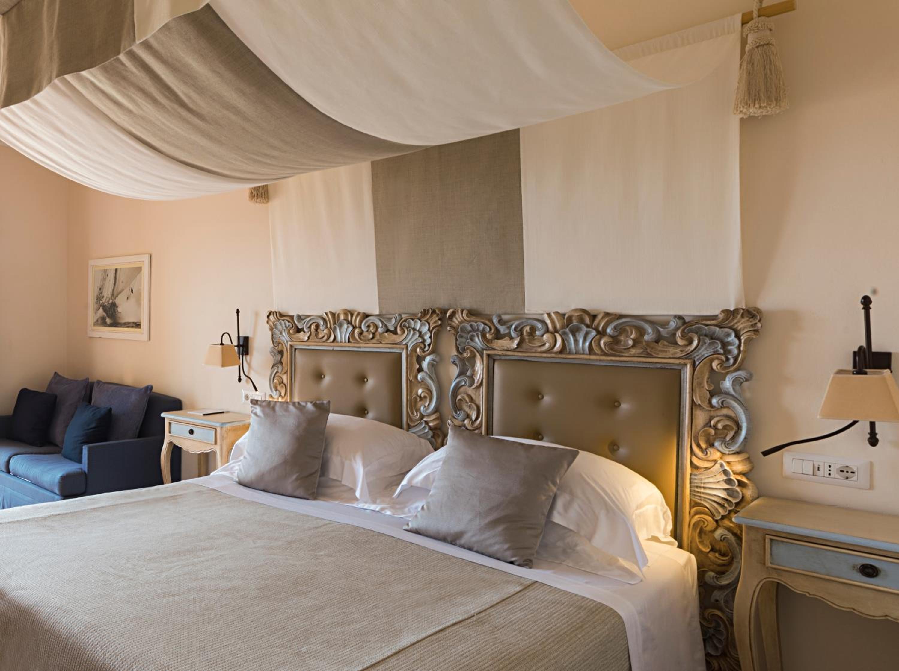 Deluxe Double or Twin Room - Photo 1