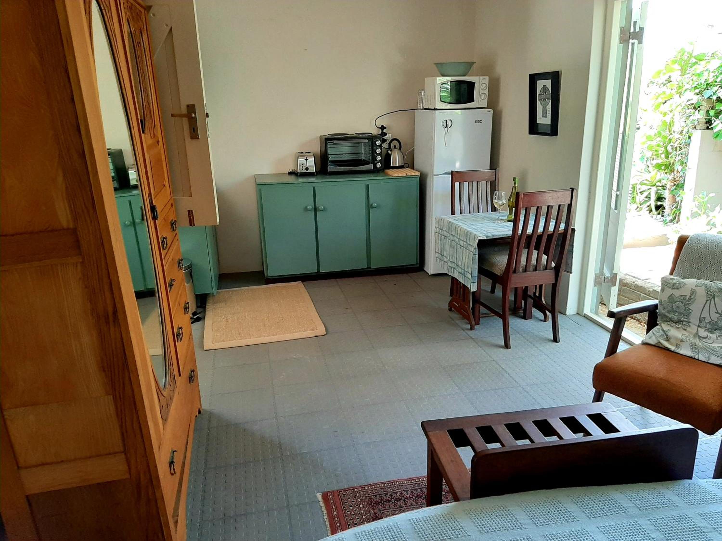 Apartment with Garden View - Photo 13