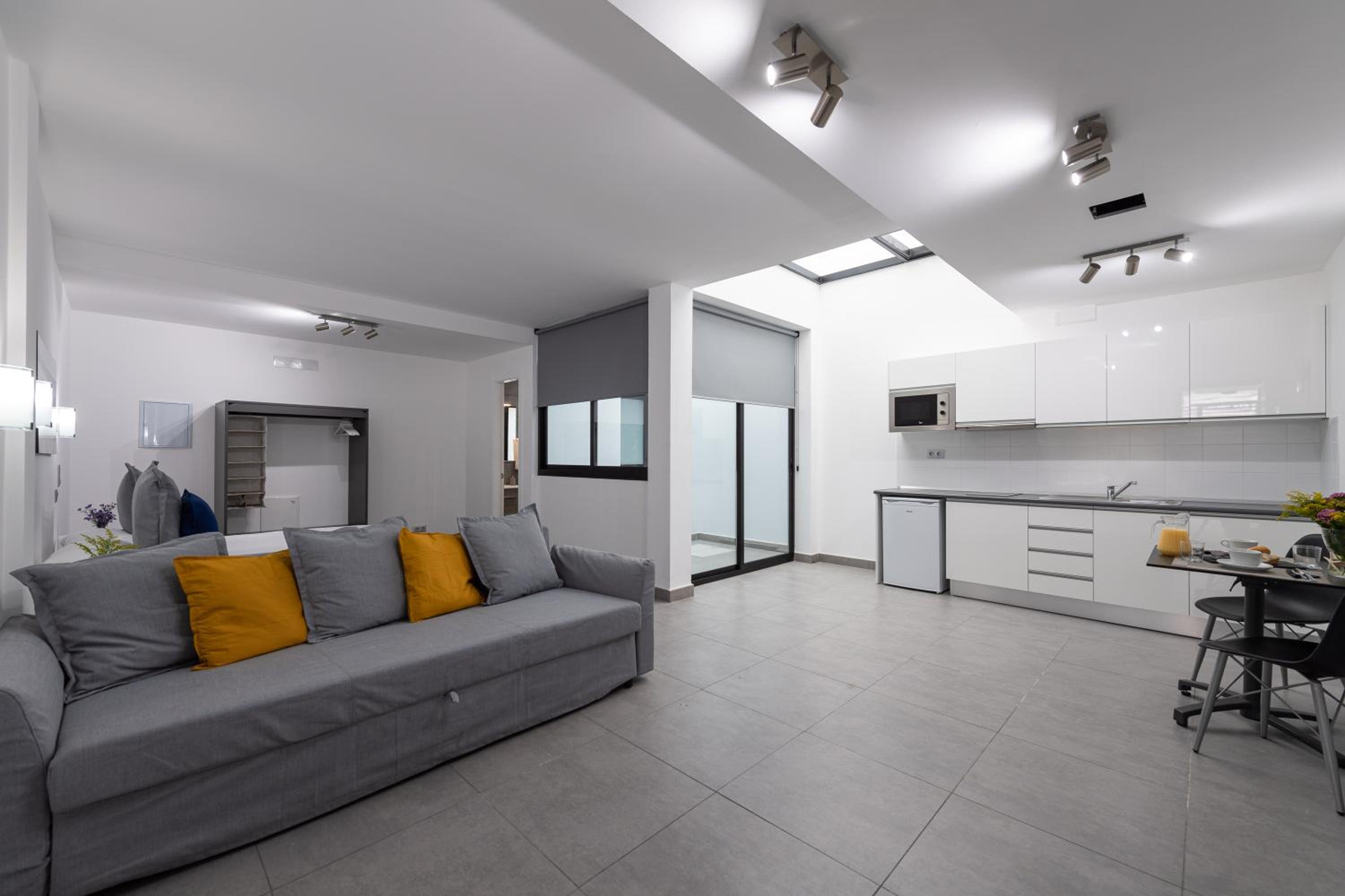 Studio Apartment photo 3