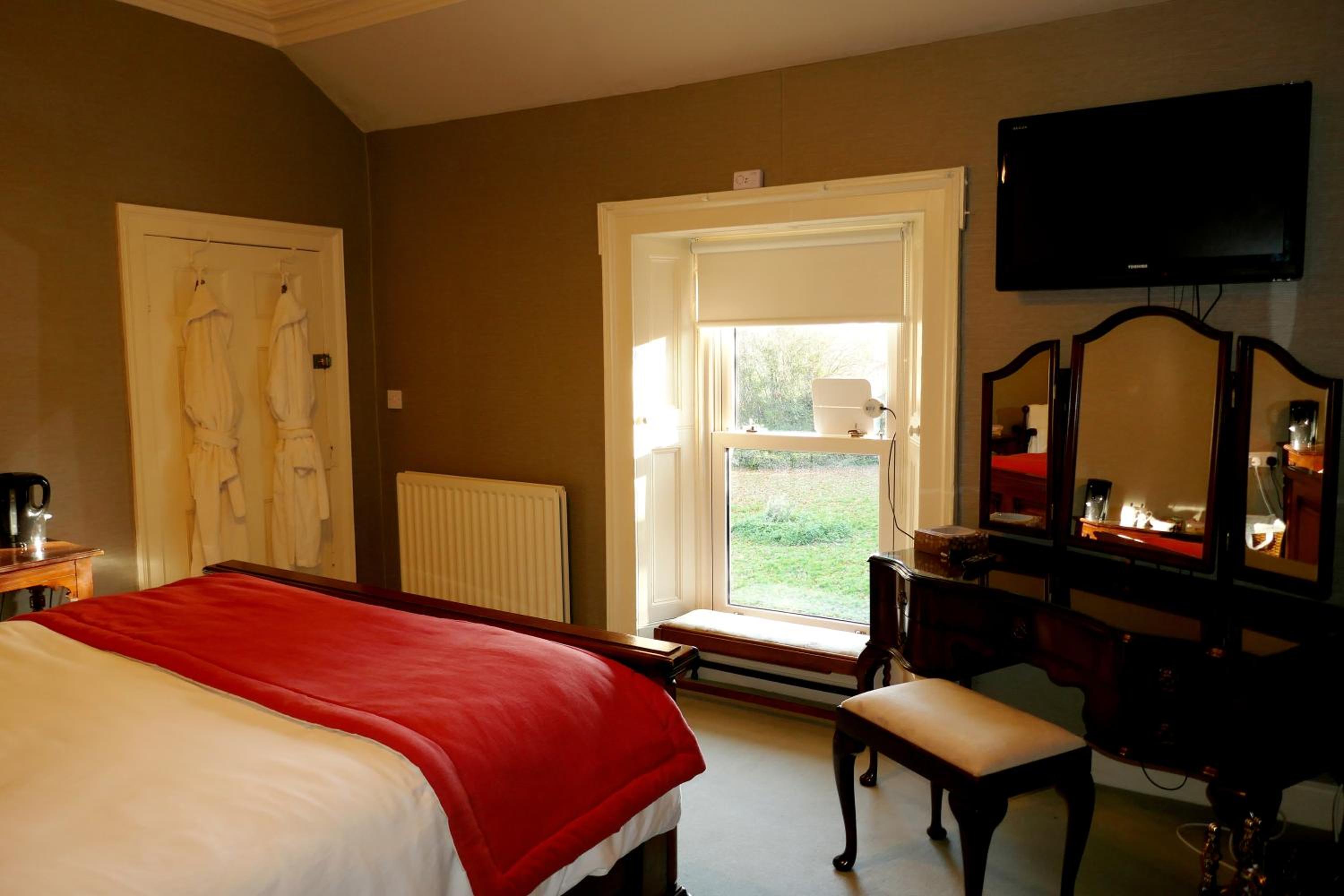 Deluxe King Room photo 3