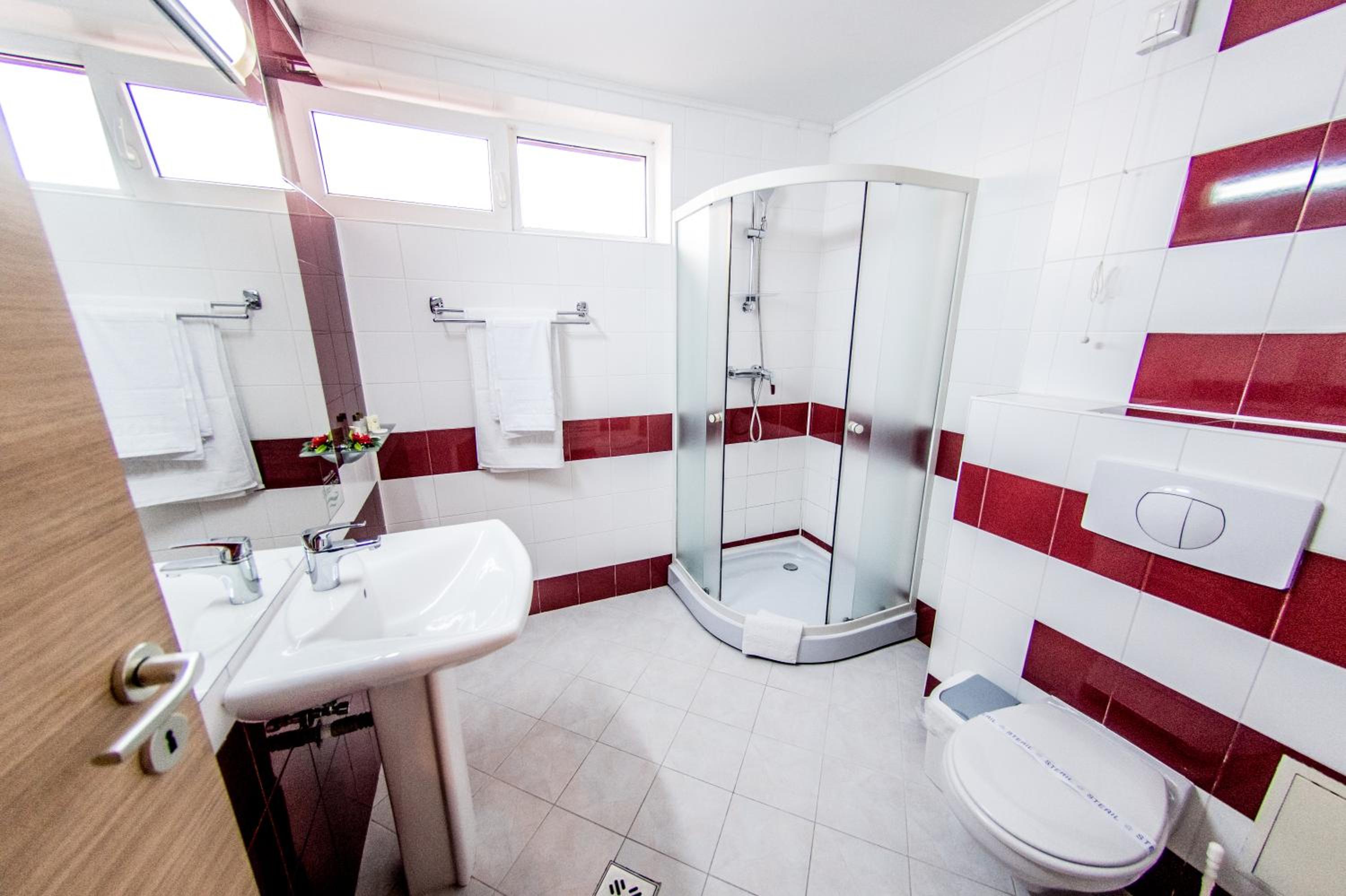 Romantic Escape Package - Double Room with Indoor Pool and Jacuzzi Access photo 3