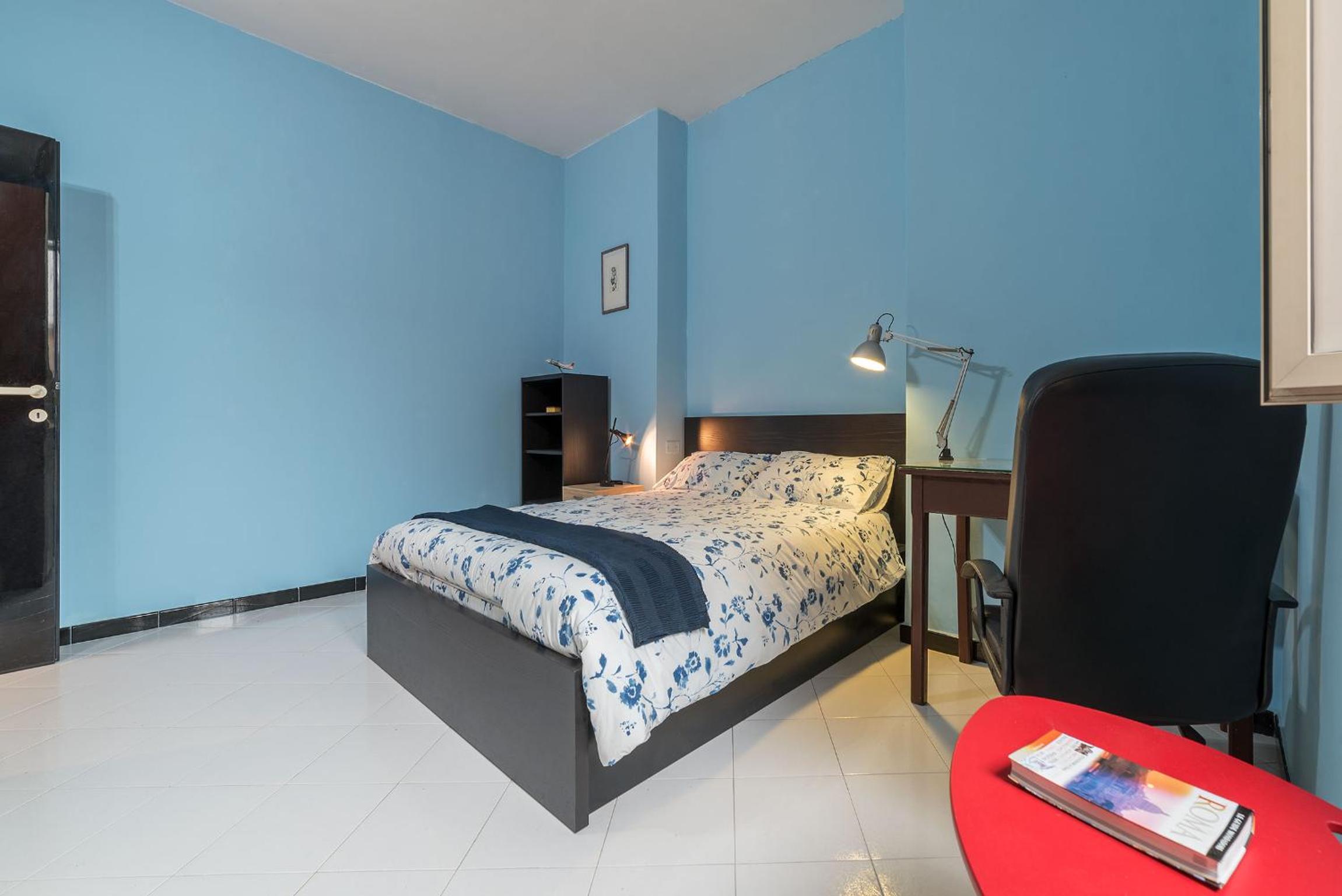 One-Bedroom Apartment photo 3