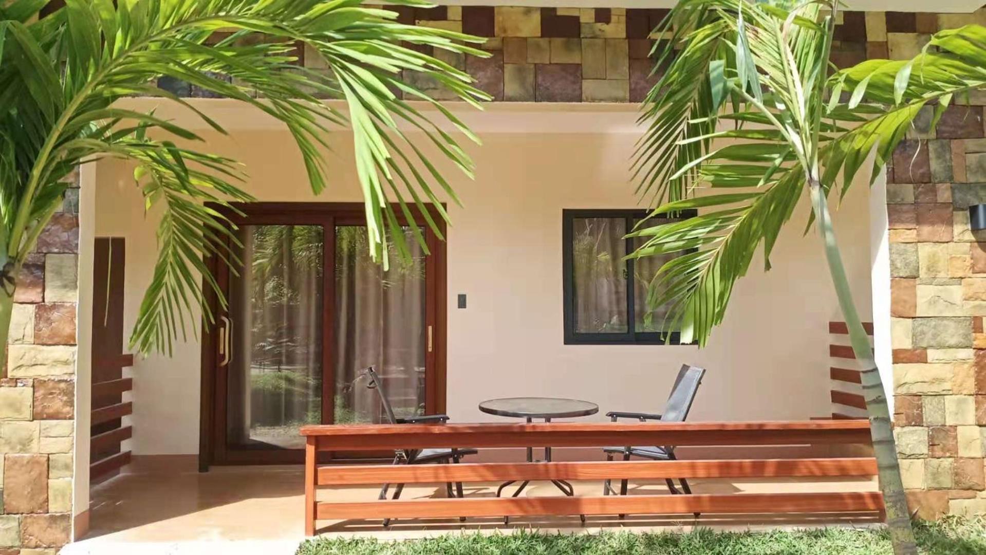 Deluxe Double or Twin Room with Pool Access - Photo 14