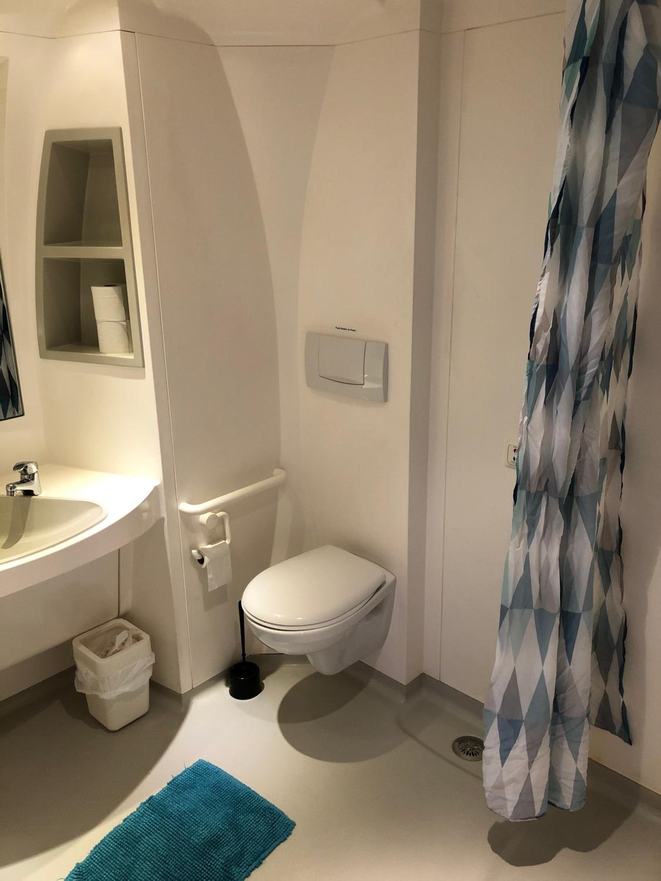 Triple Room With Shared Bathroom photo 3