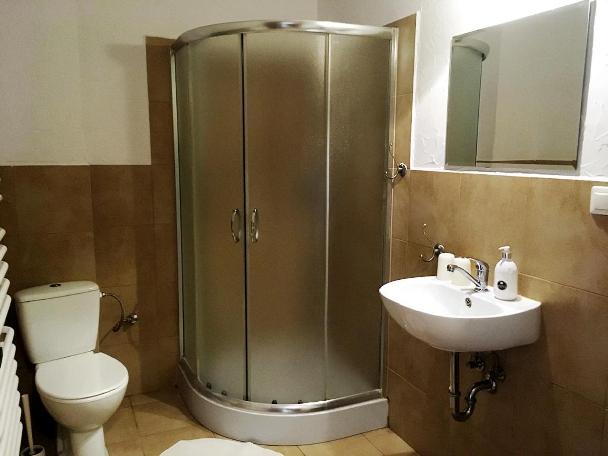 Large Double Room photo 3