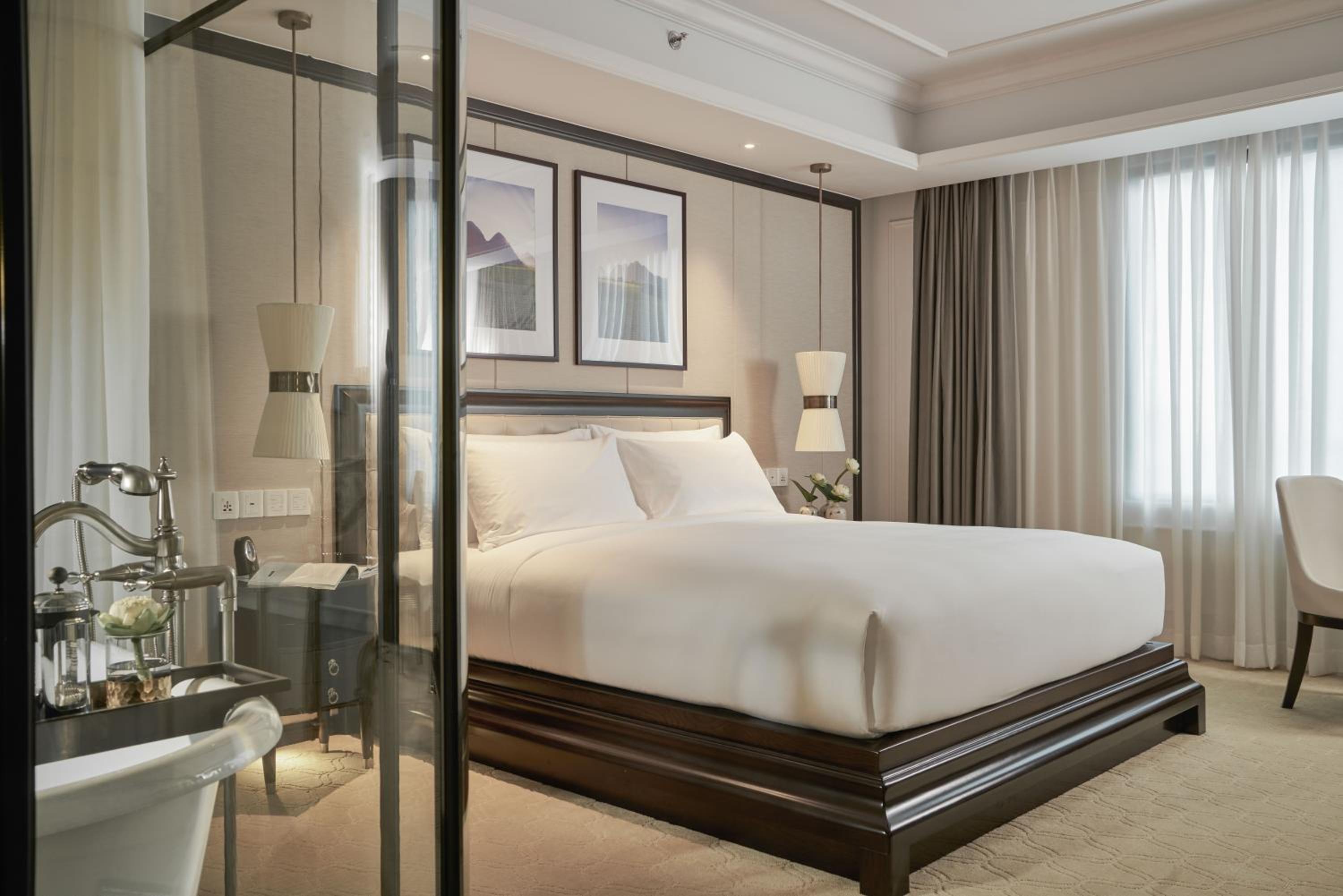 Premium King Room