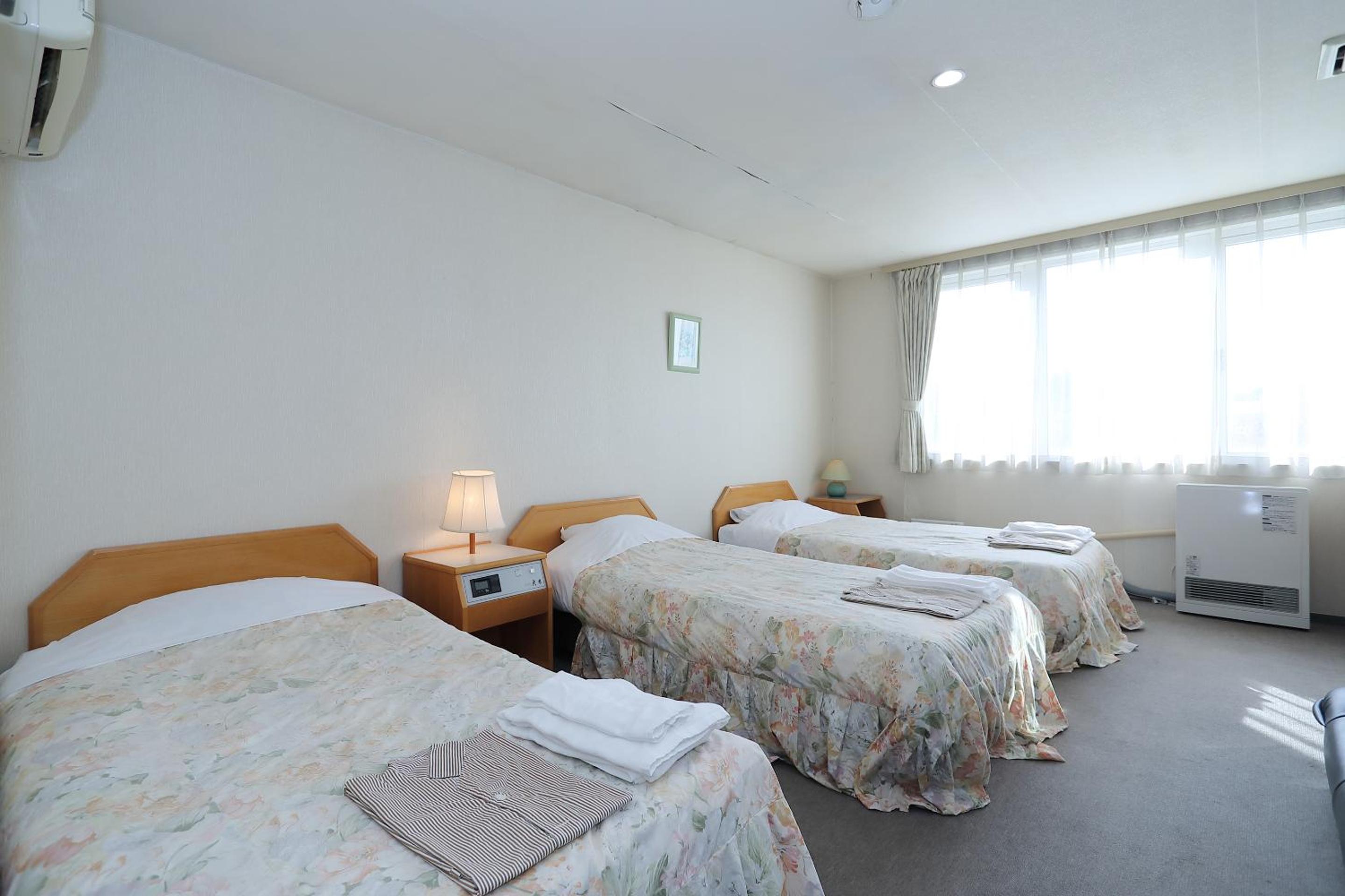 Triple Room