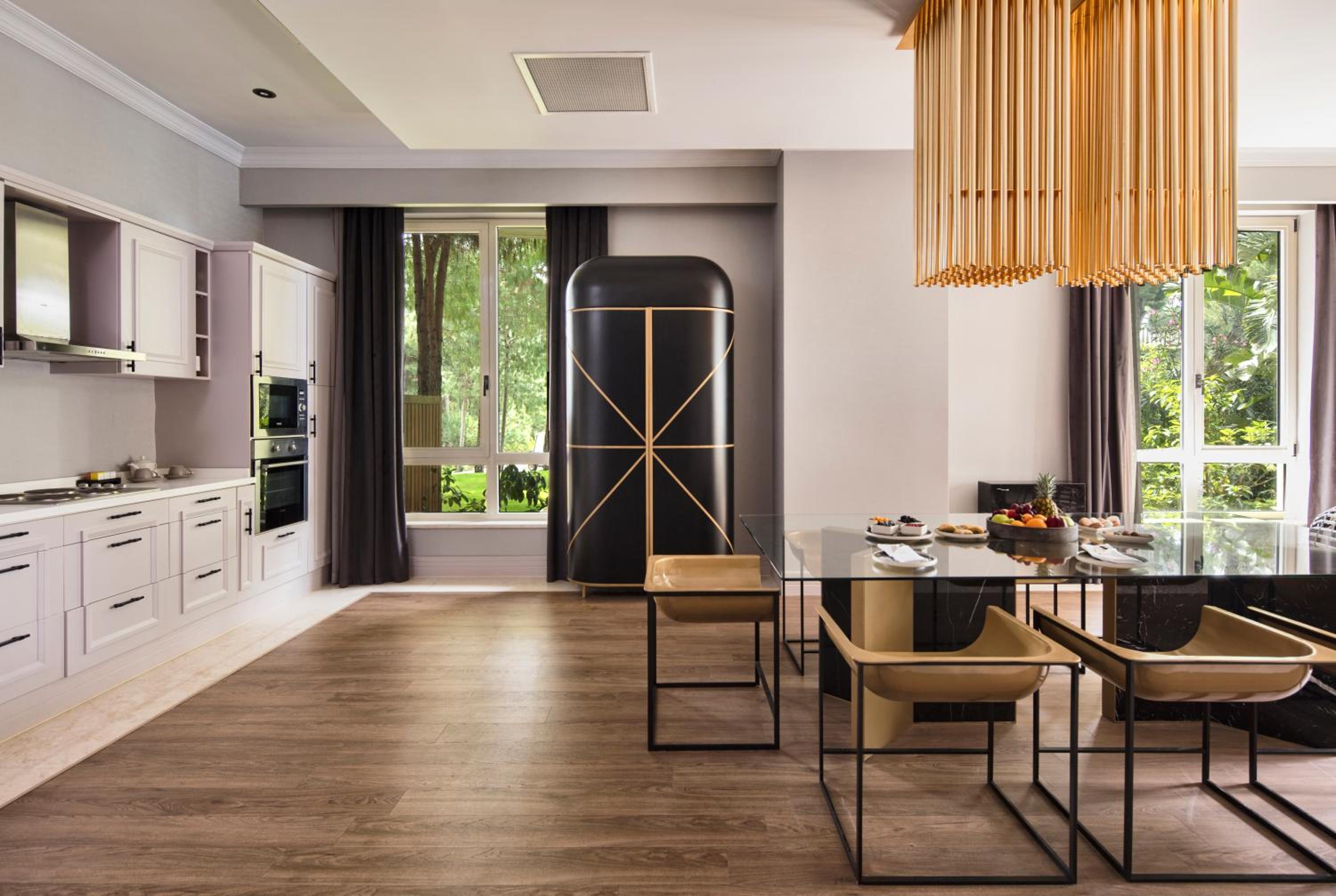 Albatross Deluxe Villa