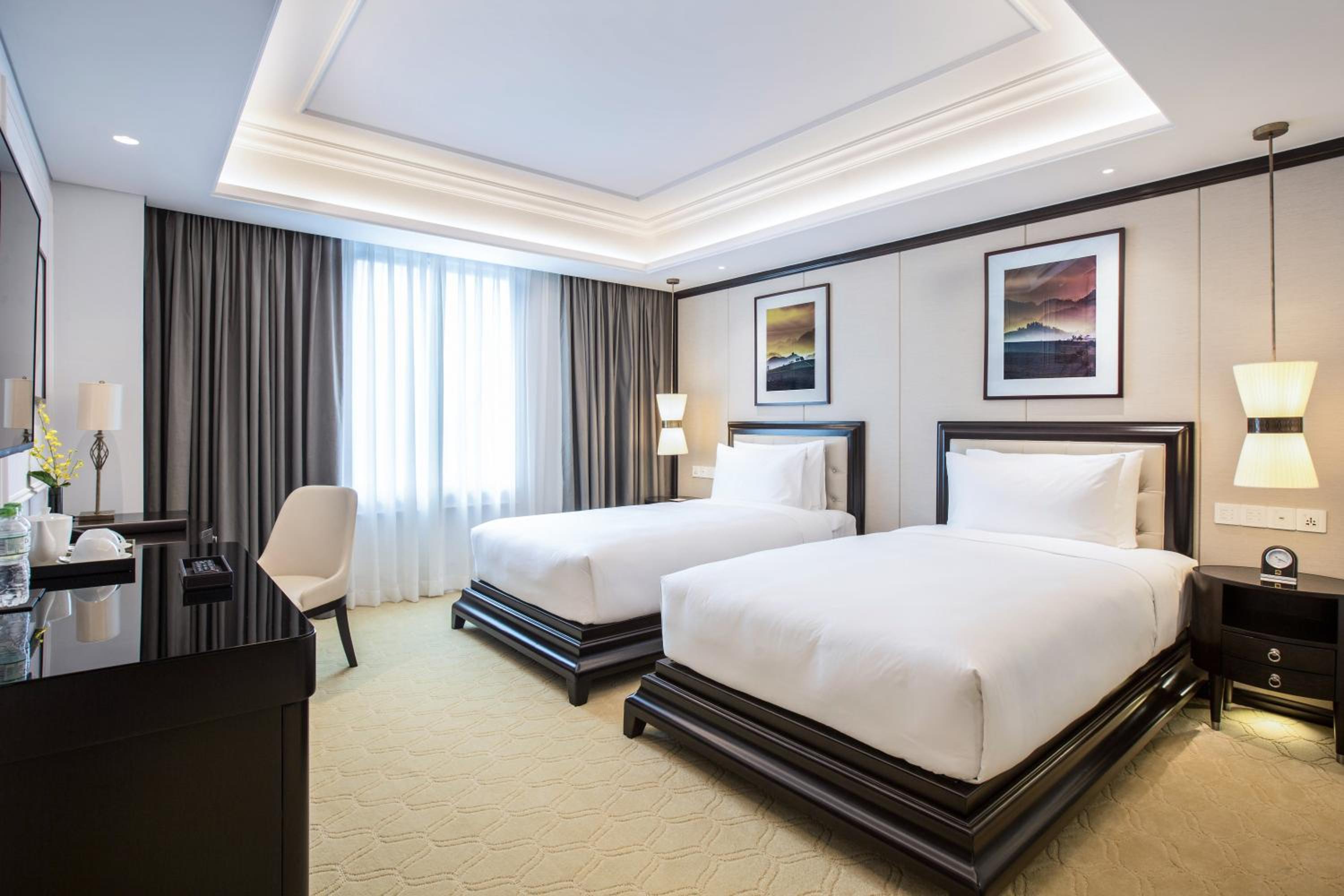 Premium Twin Room with Bathtub