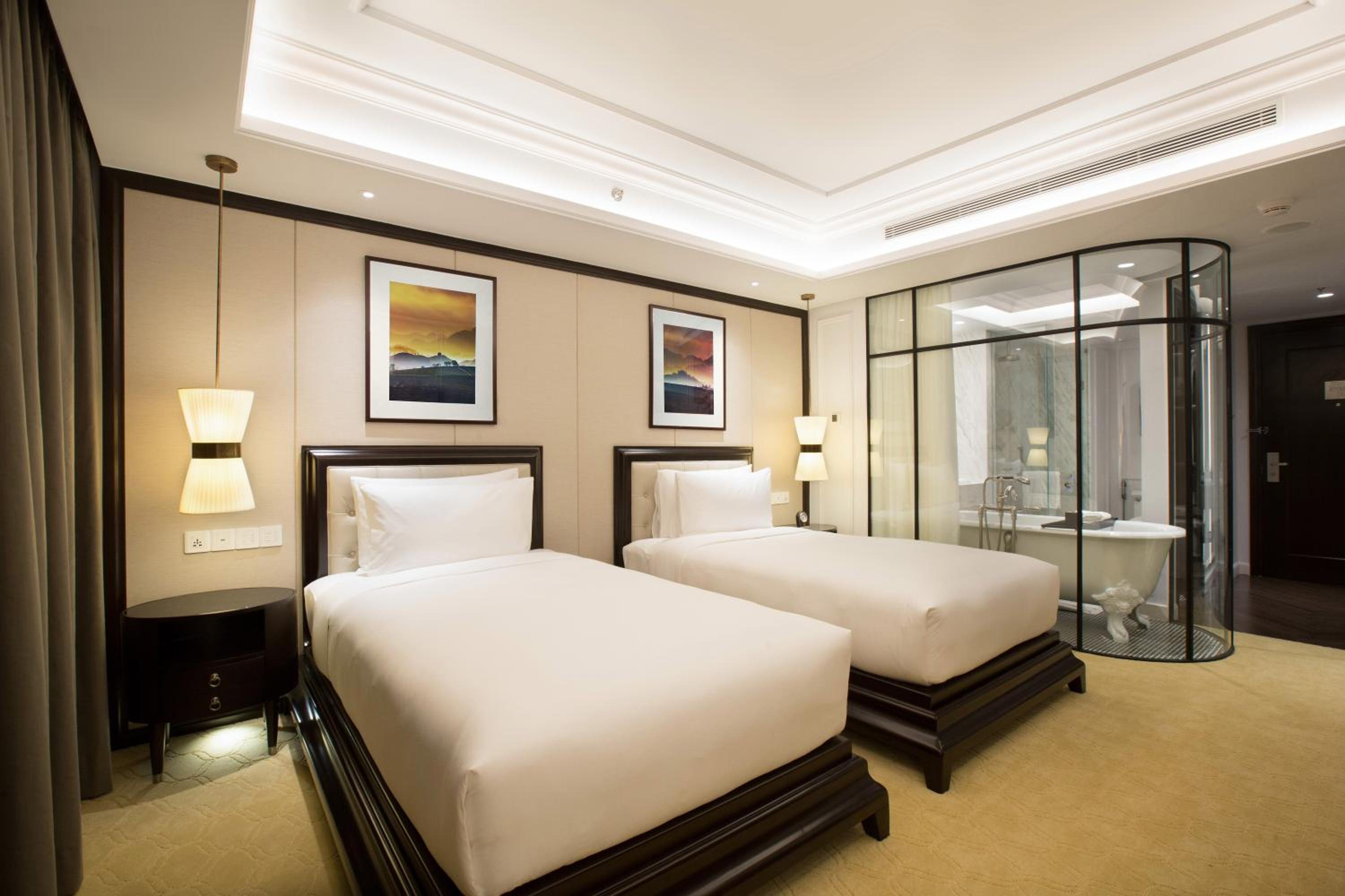 Premium Twin Room with Bathtub photo 3