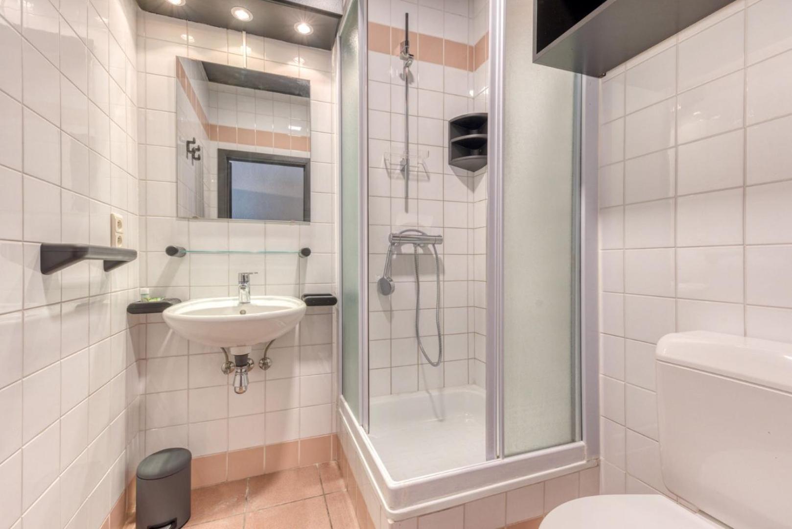 Single Room photo 2