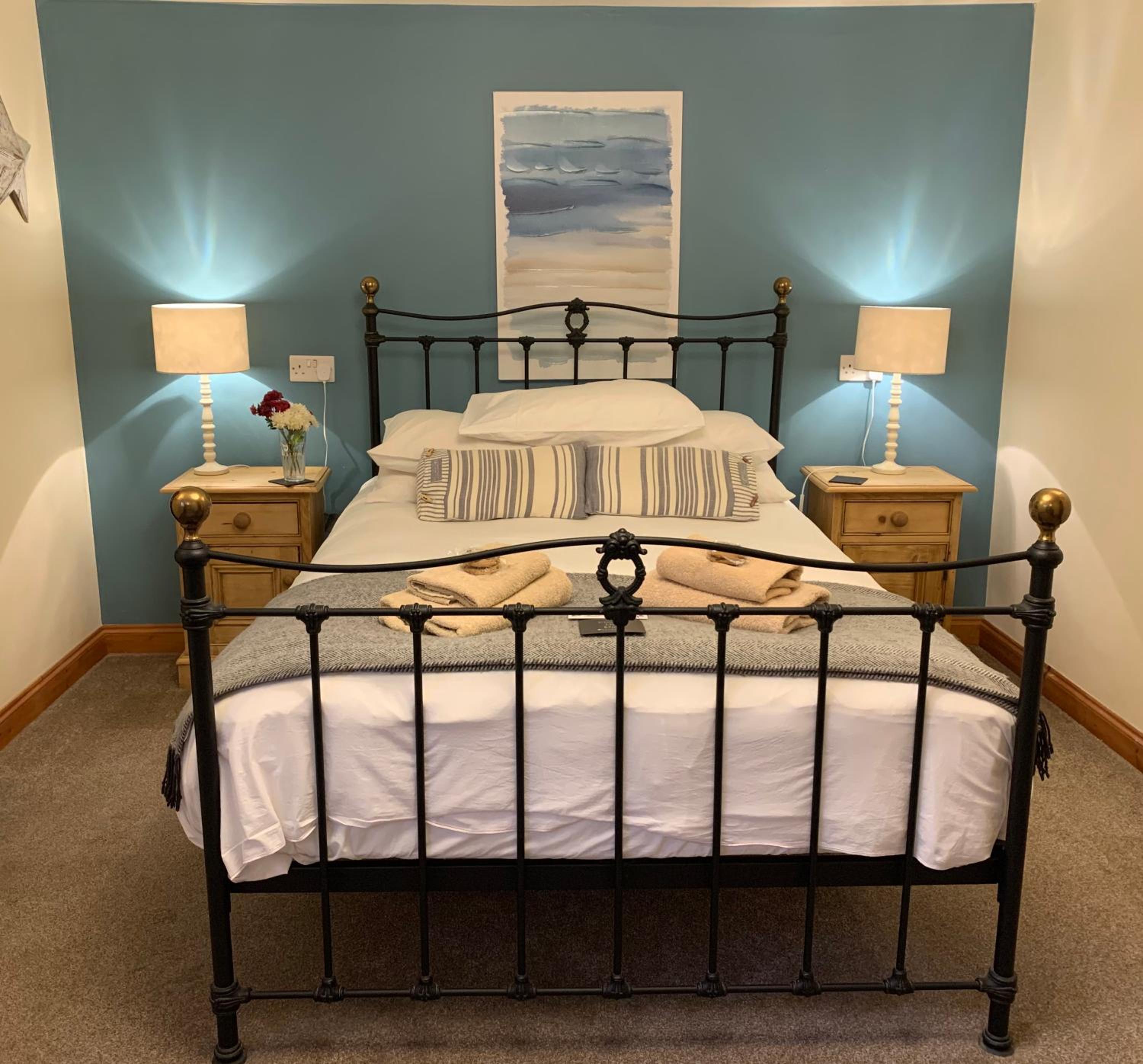Double Room - Photo 8