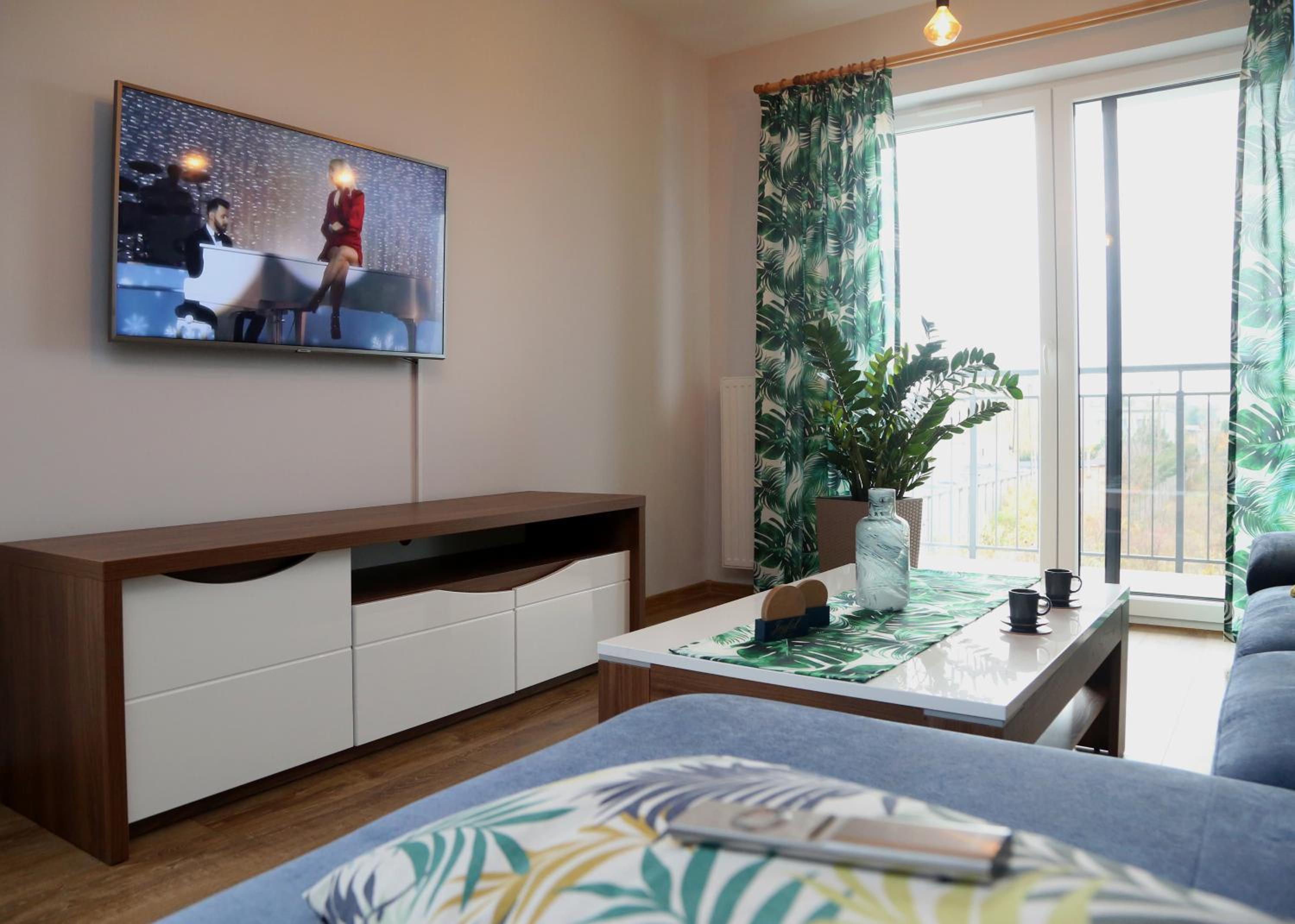Two-Bedroom Apartment - Photo 9