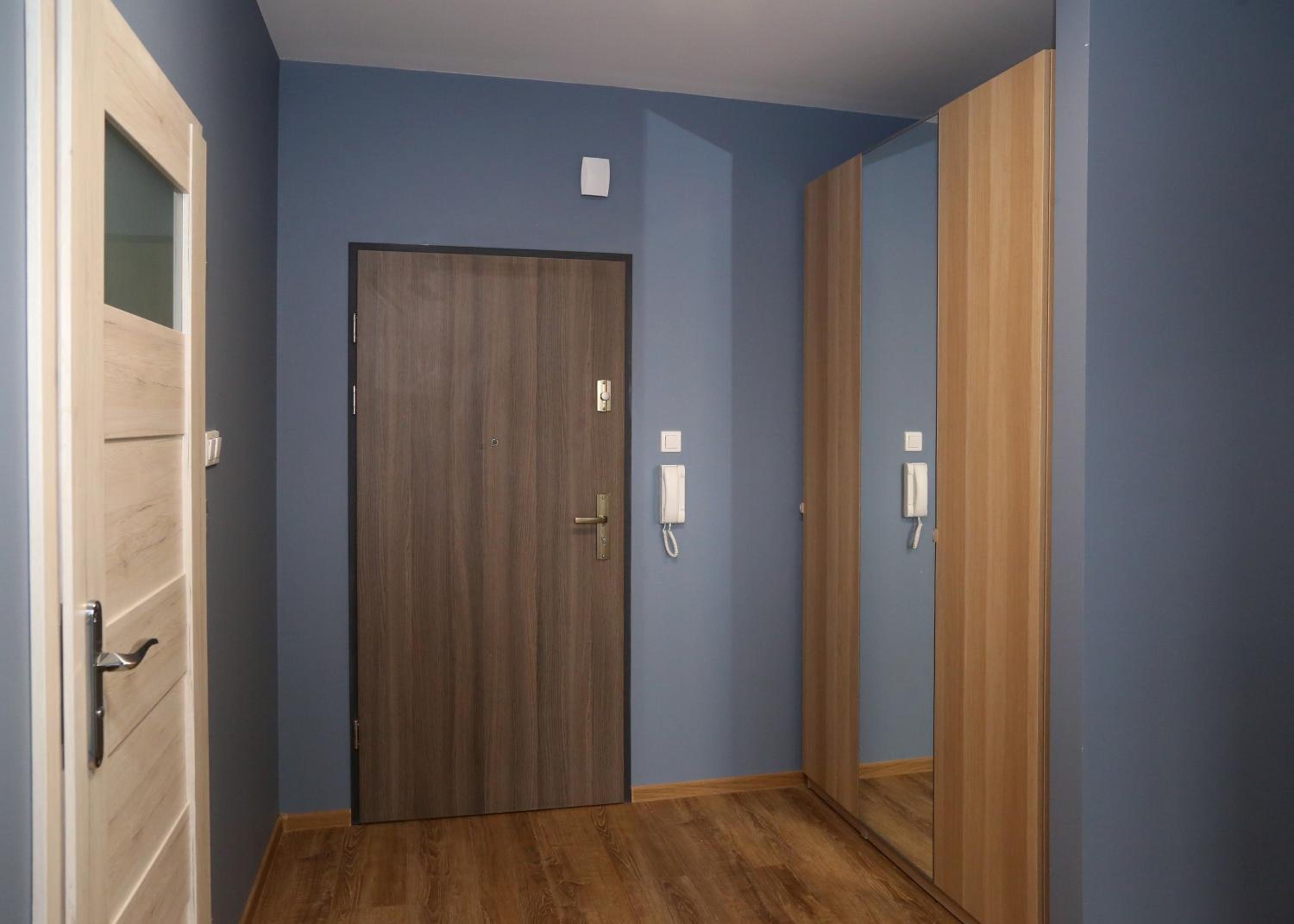 Two-Bedroom Apartment - Photo 11