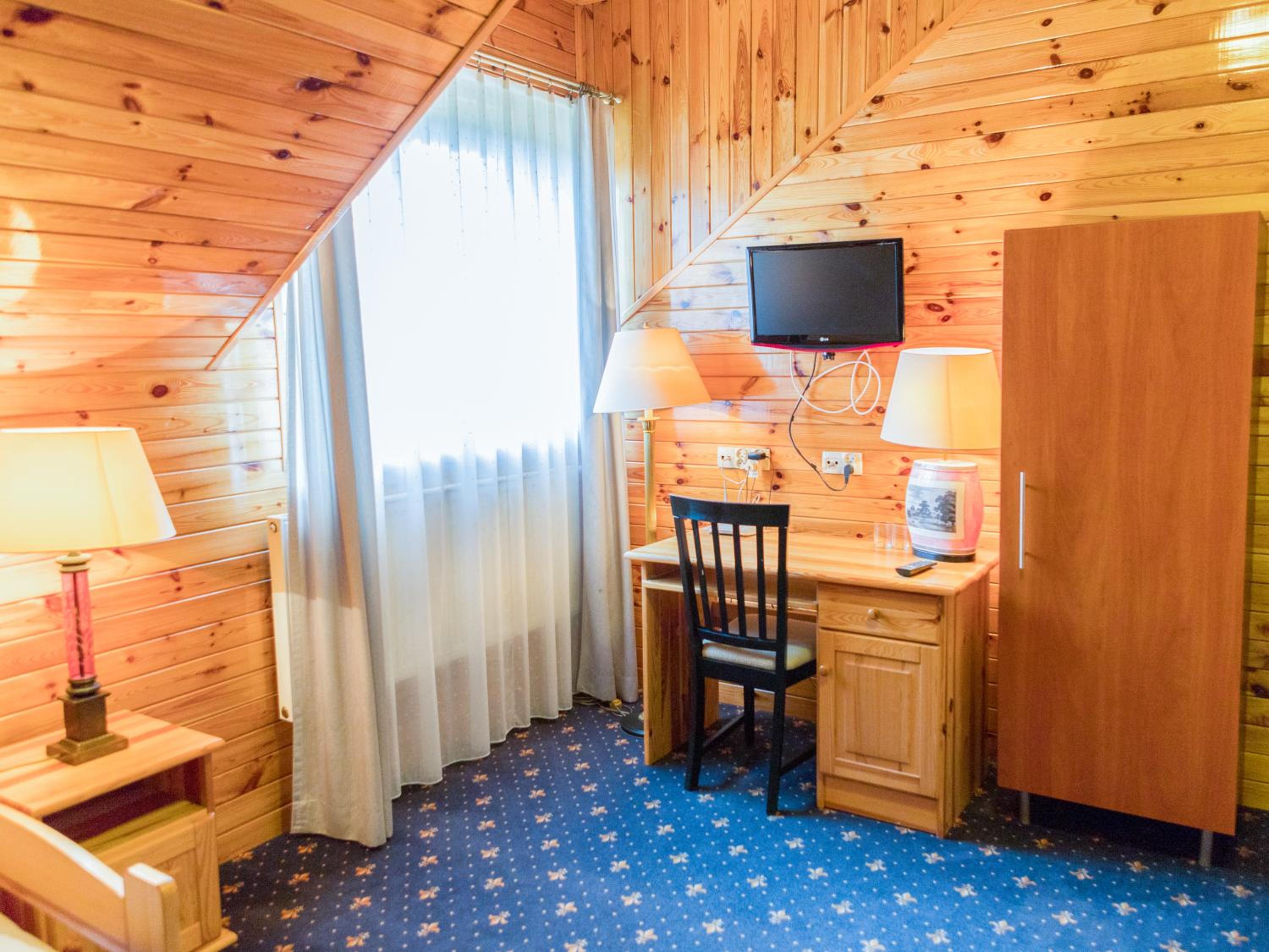 Double or Twin Room - Photo 5