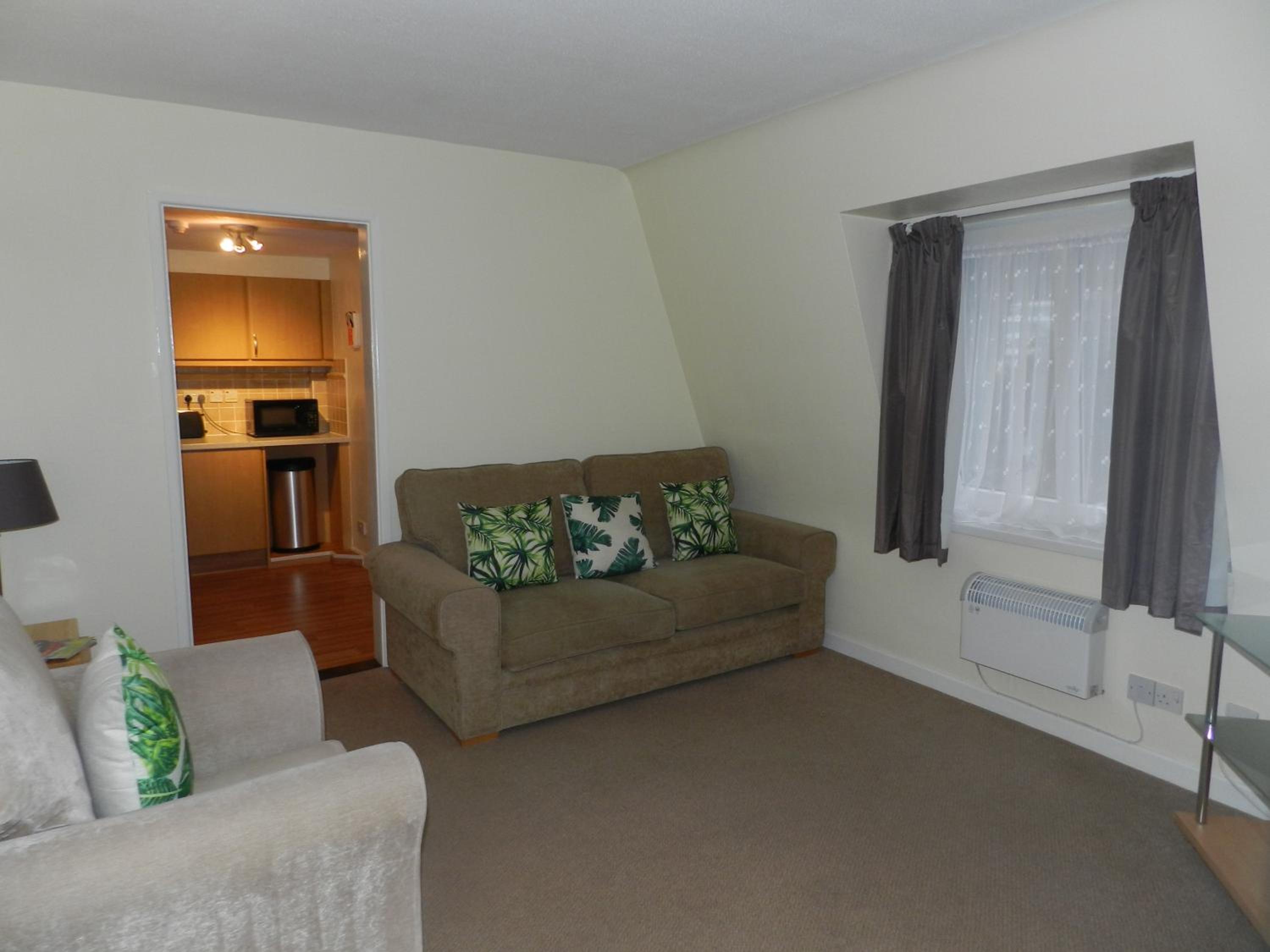 One-Bedroom Apartment Inland View - Photo 2