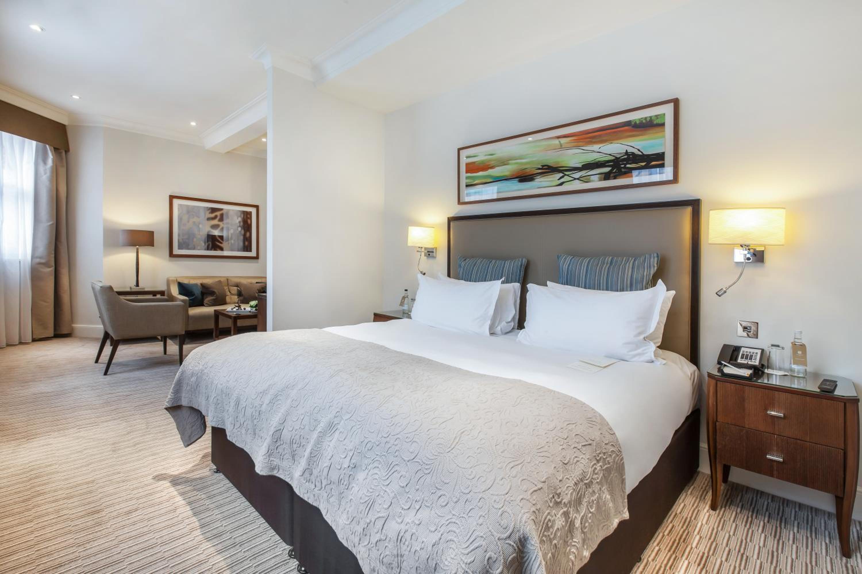 Executive Studio Suite