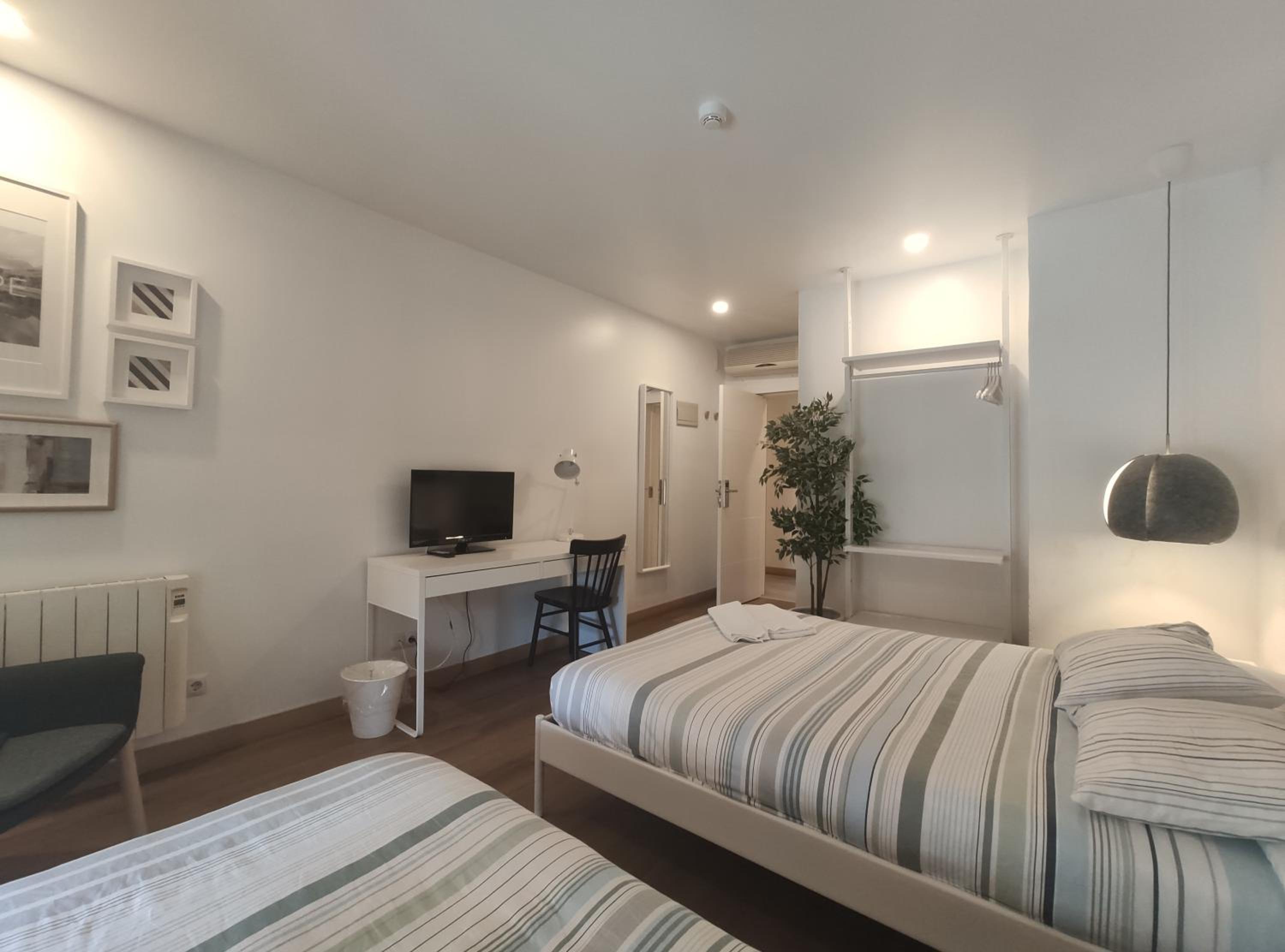 Family Room with Terrace photo 3