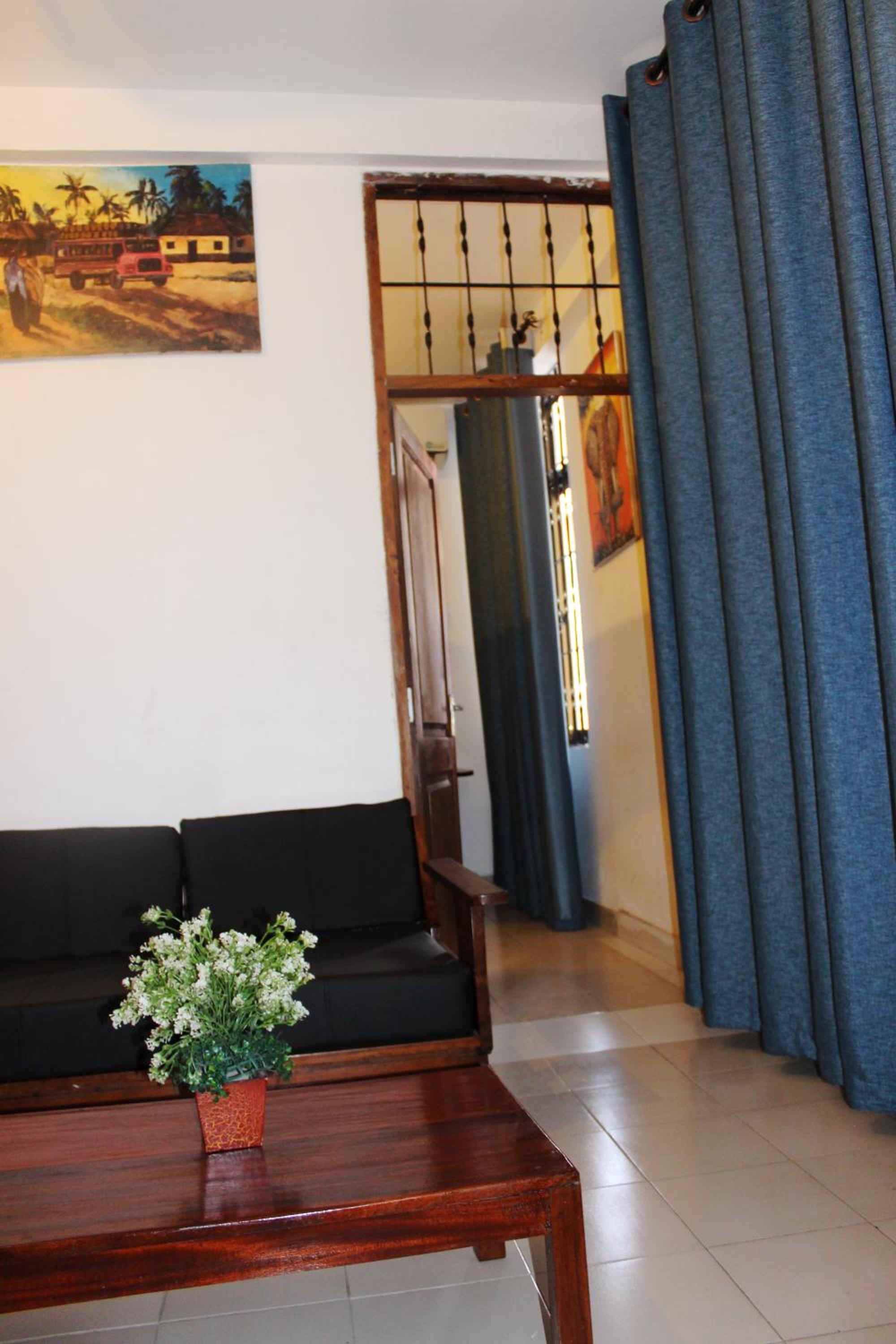 One-Bedroom Apartment photo 3
