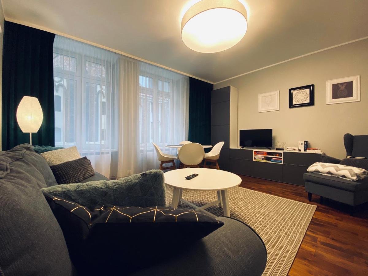 Studio Apartment - Photo 1
