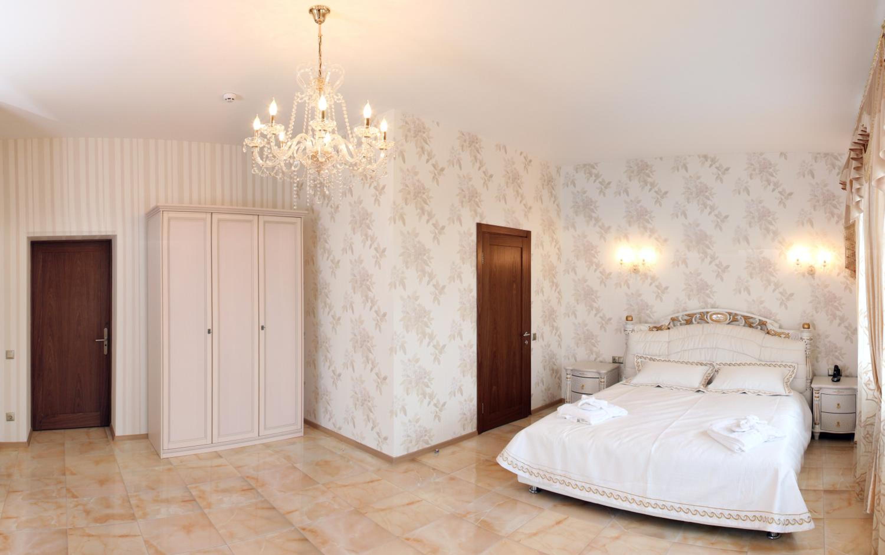 Suite with Balcony photo 1