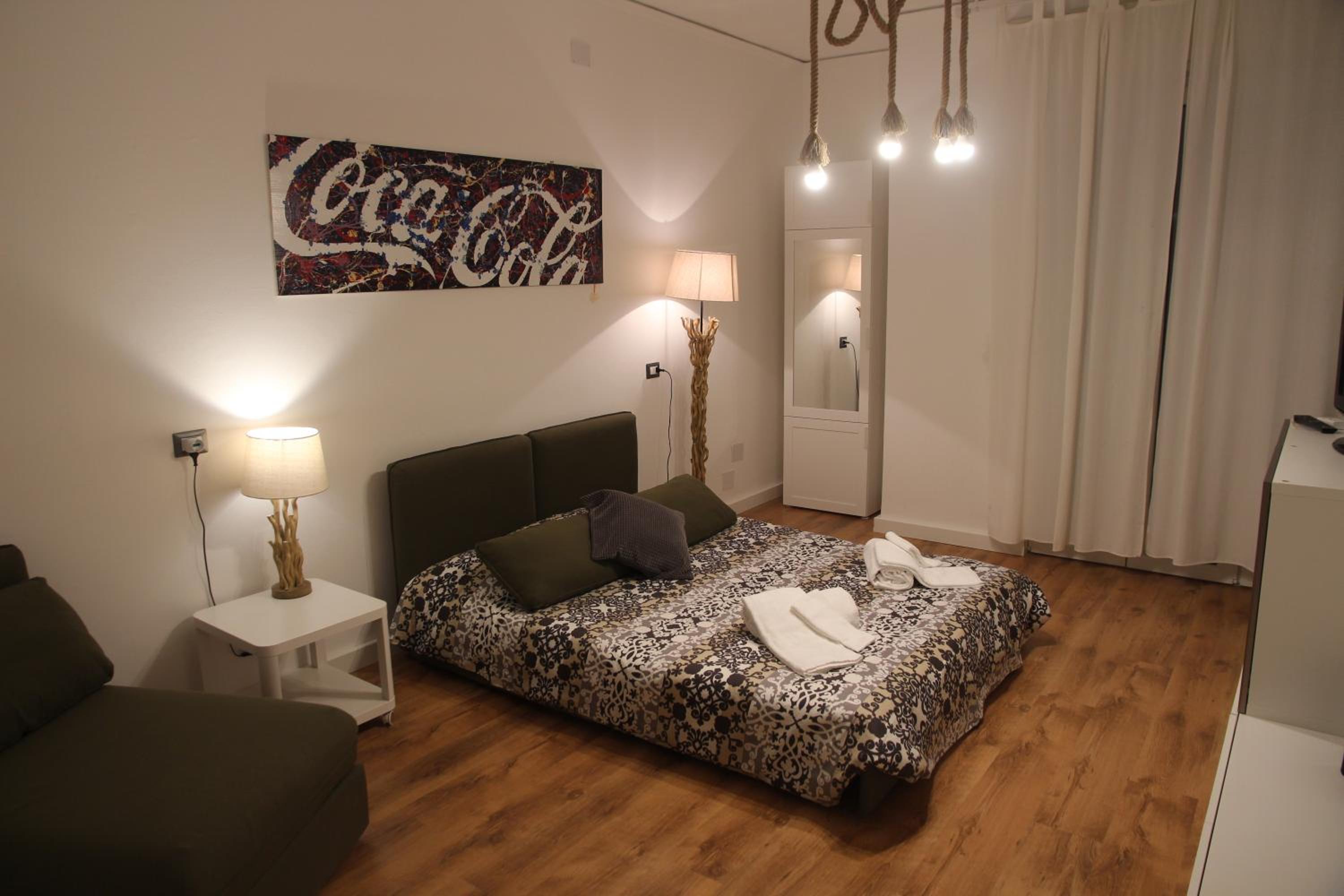 Triple Room with Shared Bathroom