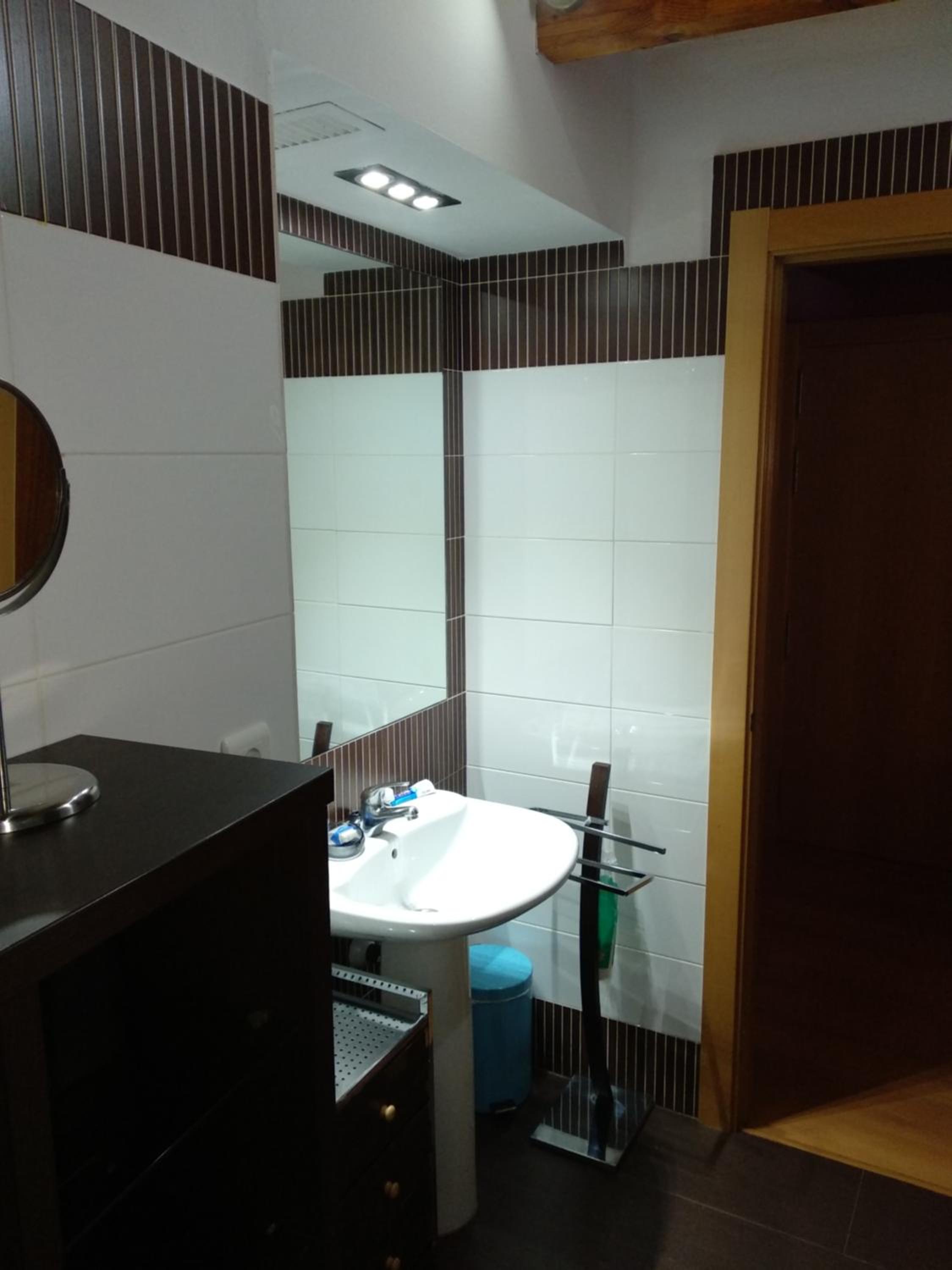 Three-Bedroom Apartment - Photo 7