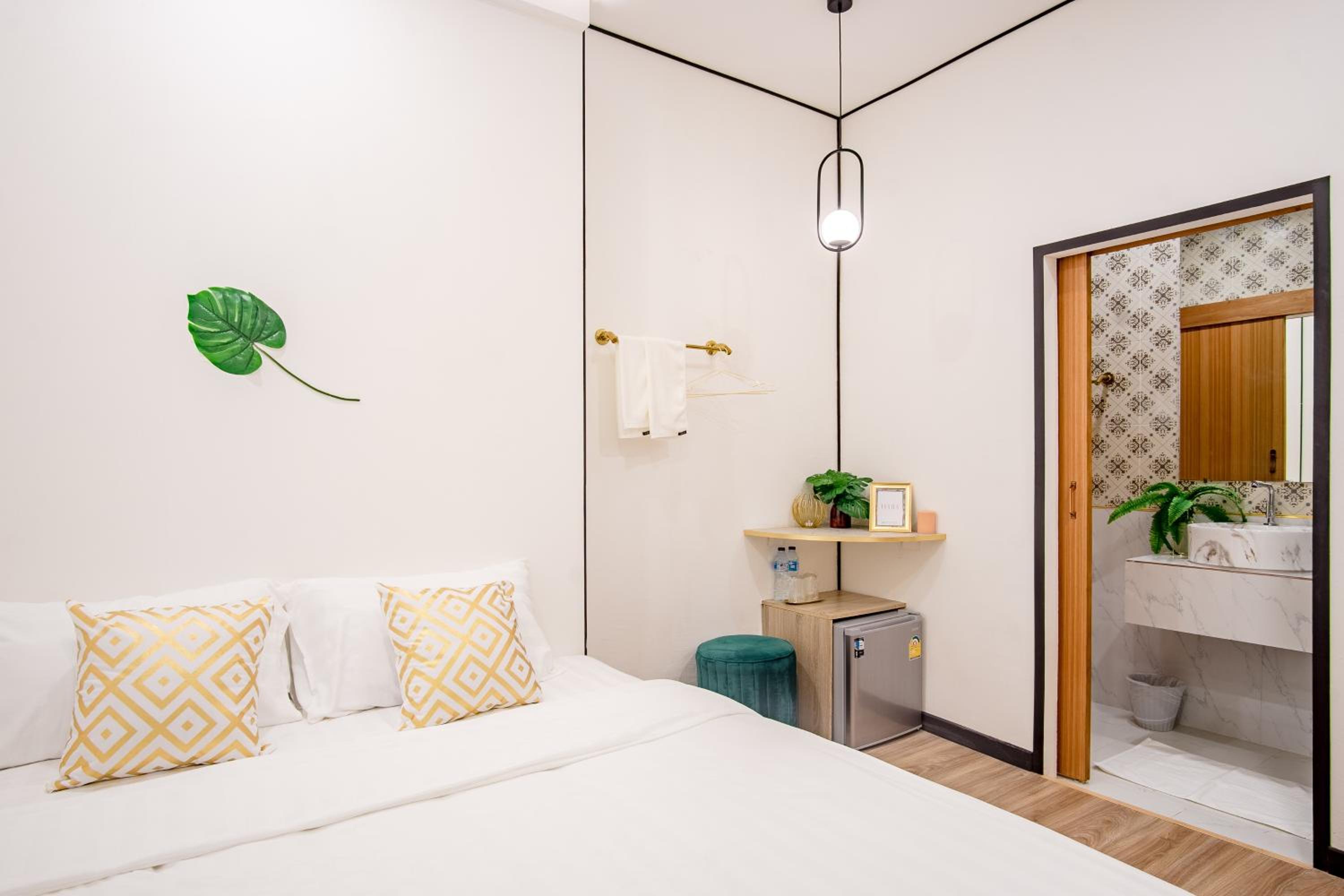 Standard Double Room - Photo 1