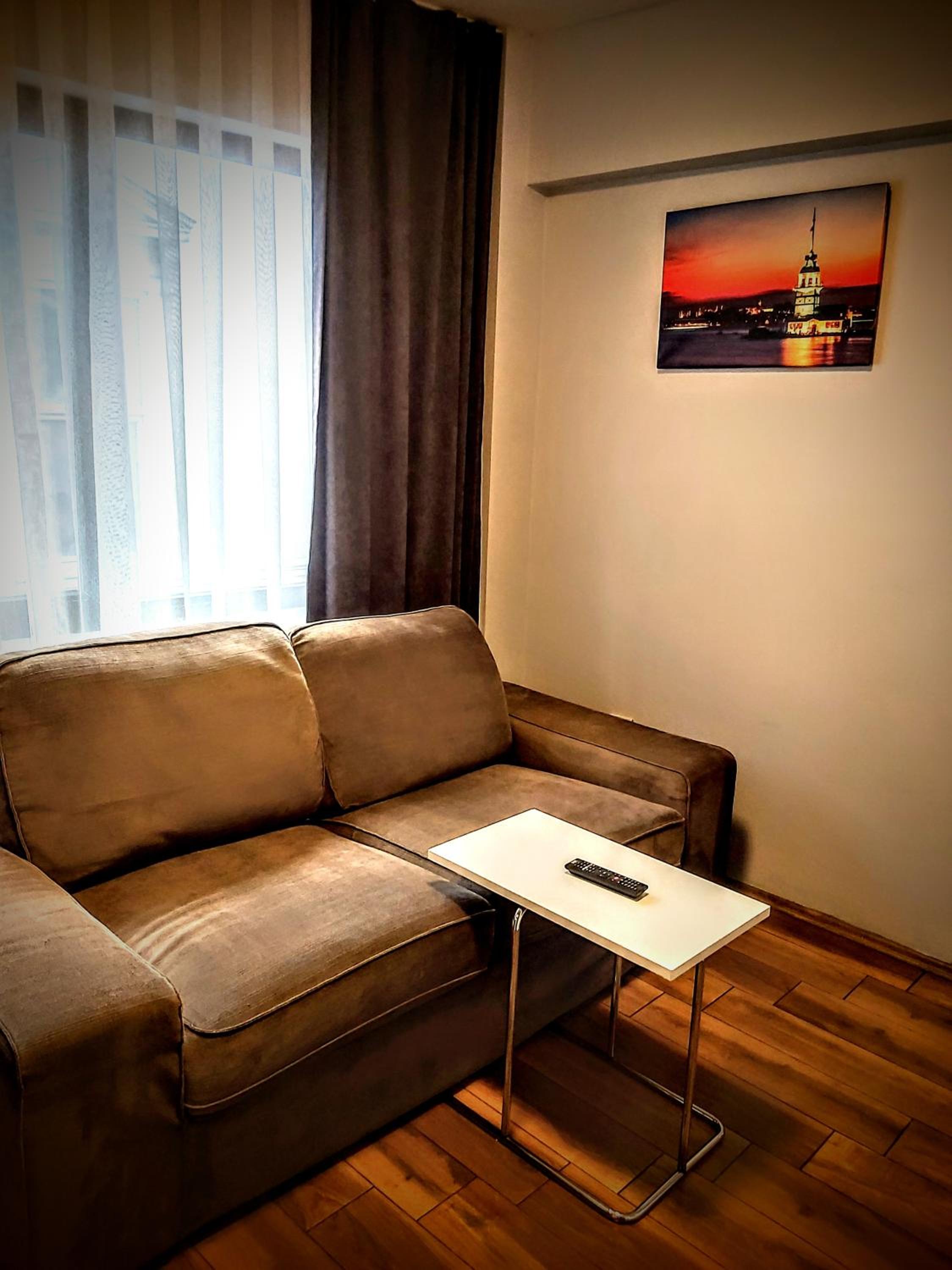 One-Bedroom Suite photo 1