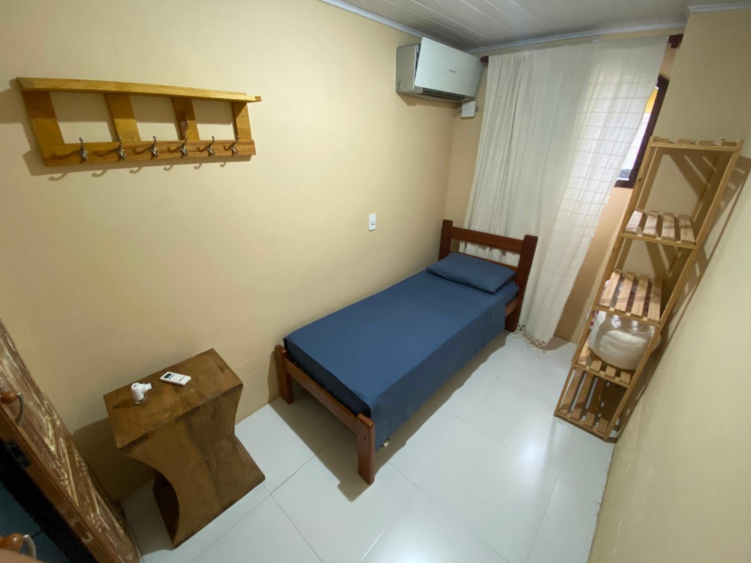 Small Single Room photo 1