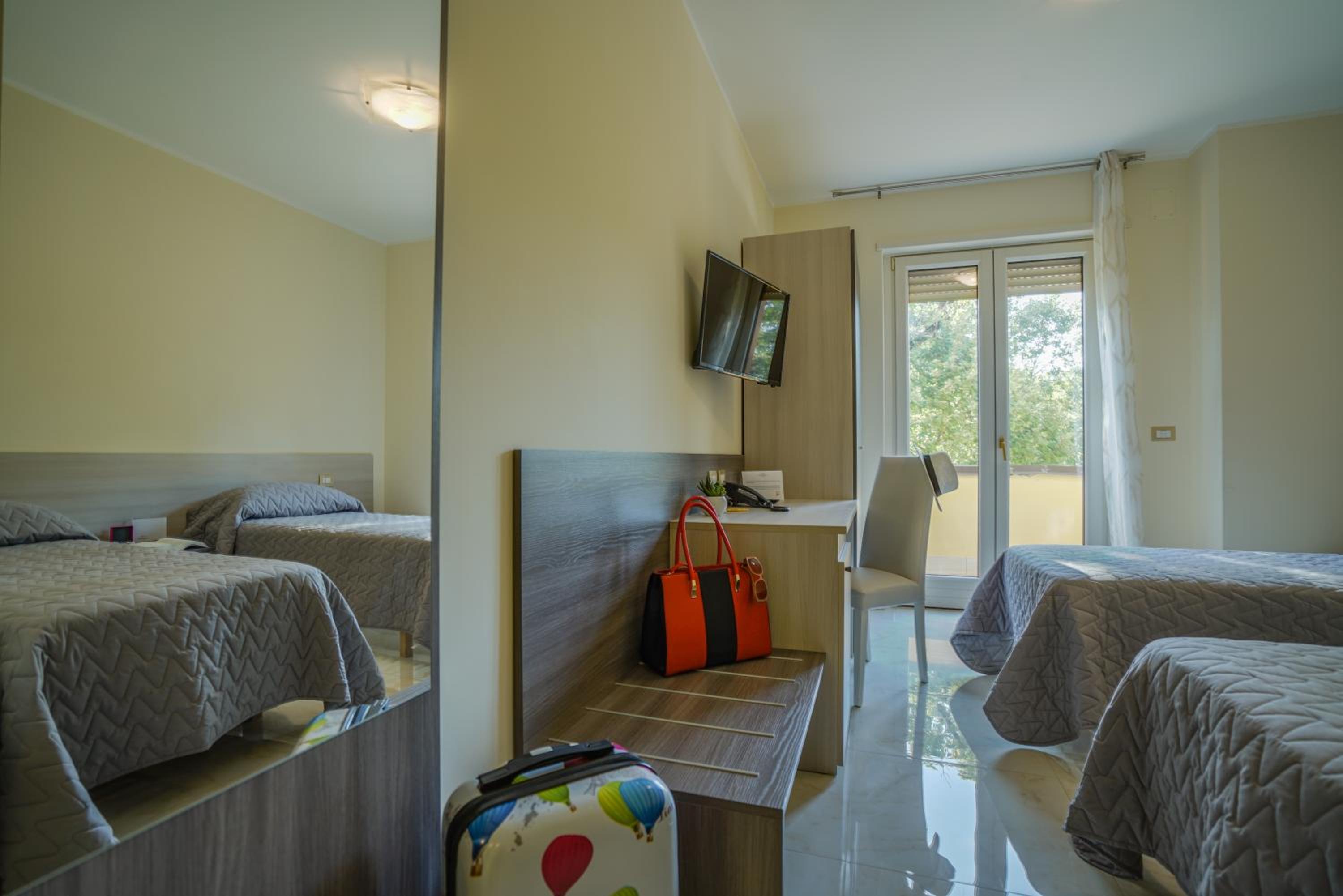 Twin Room photo 1