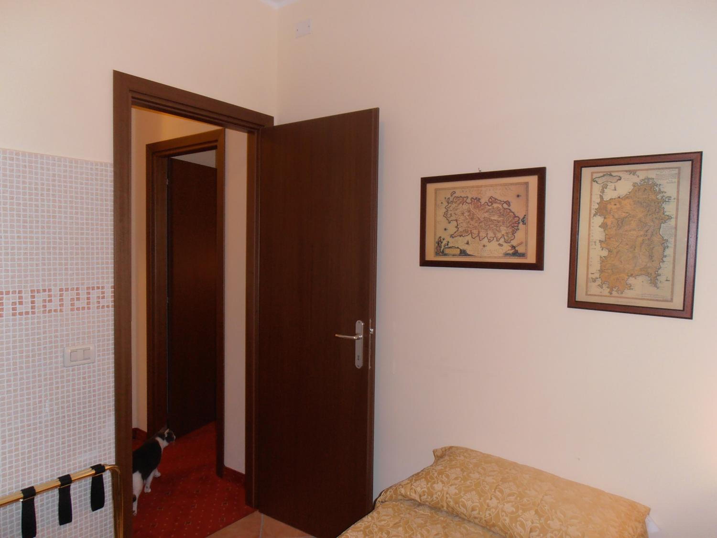 Family Room (2 Adults + 2 Children) photo 1