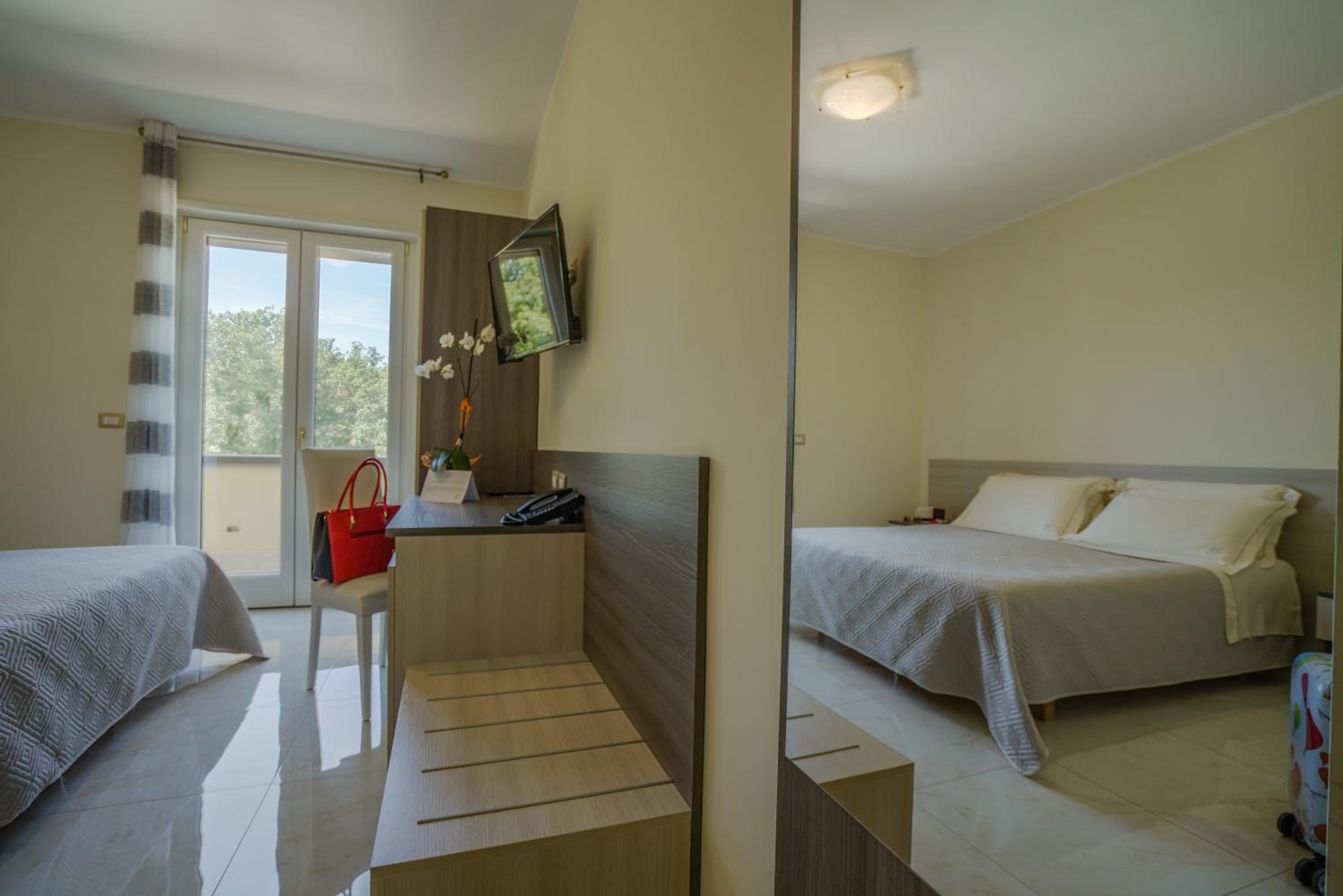 Standard Double Room photo 1
