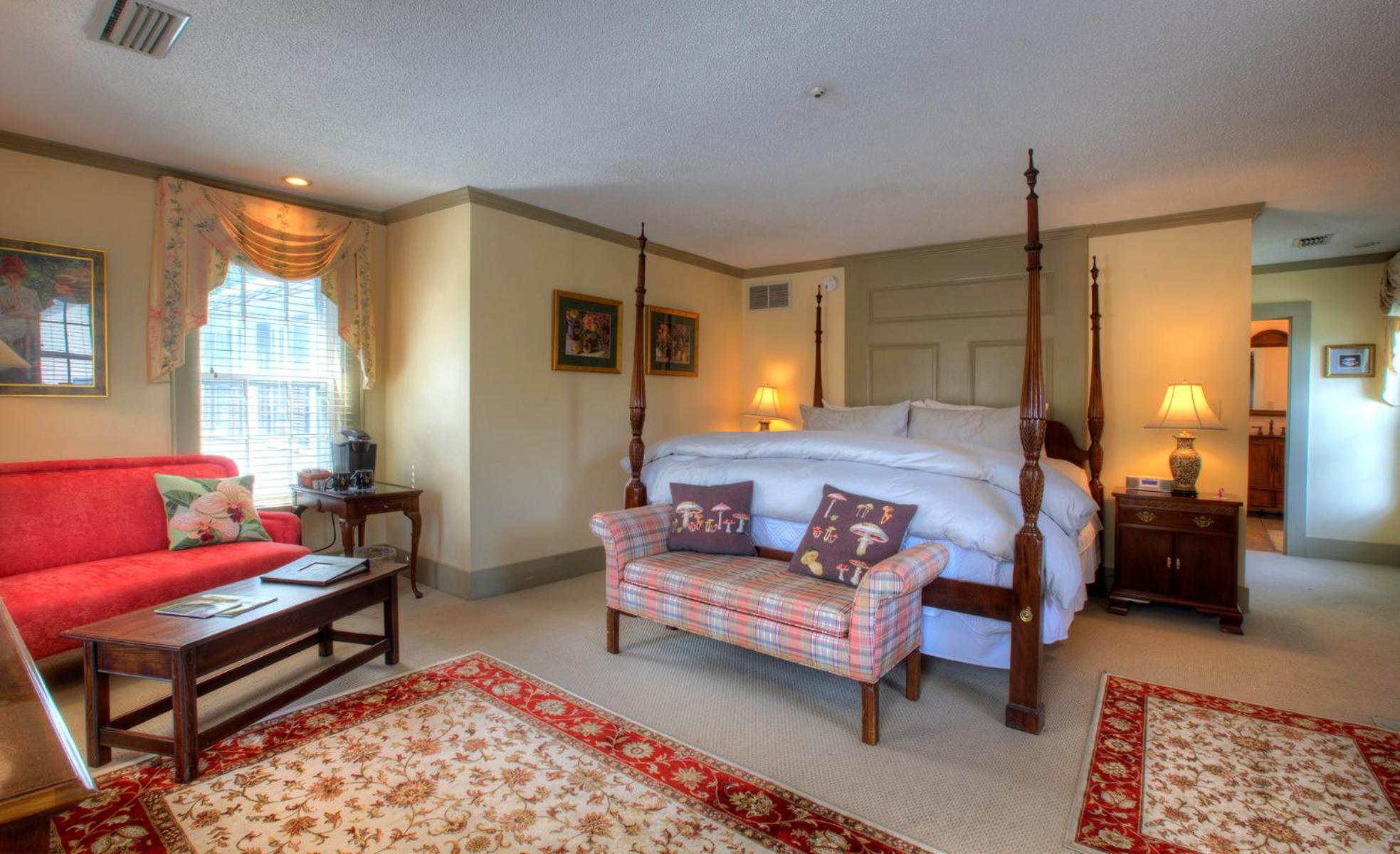 Deluxe King Room
