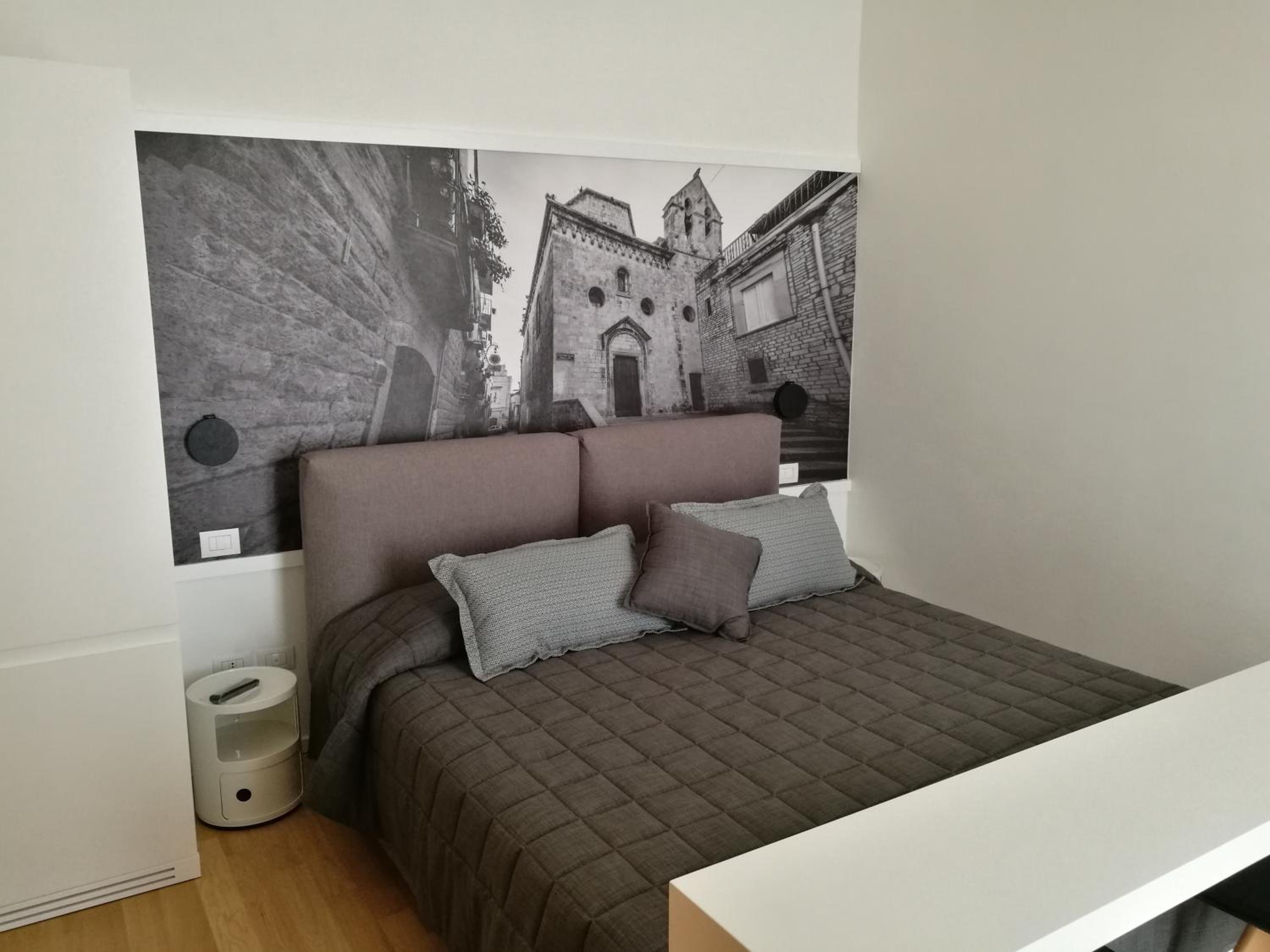 Suite with Spa Access - Photo 18