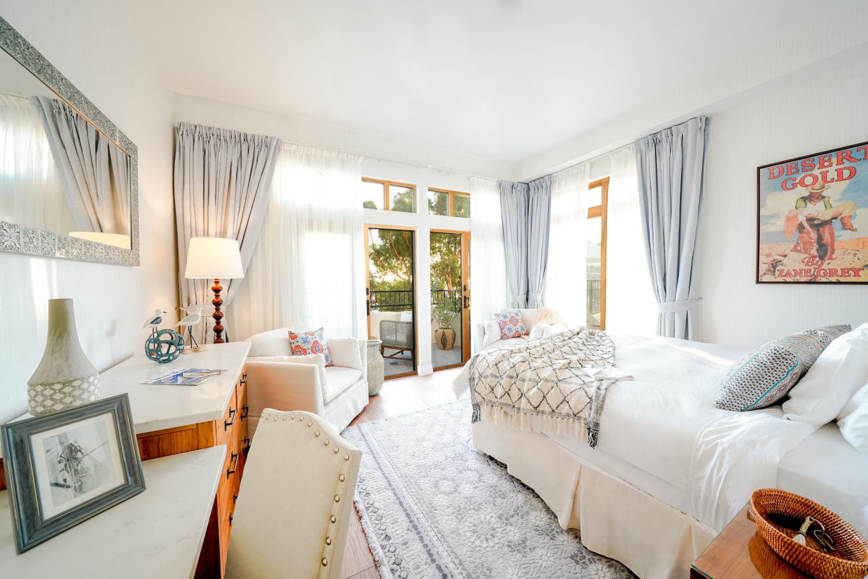 ADA King Suite with Balcony - Photo 1