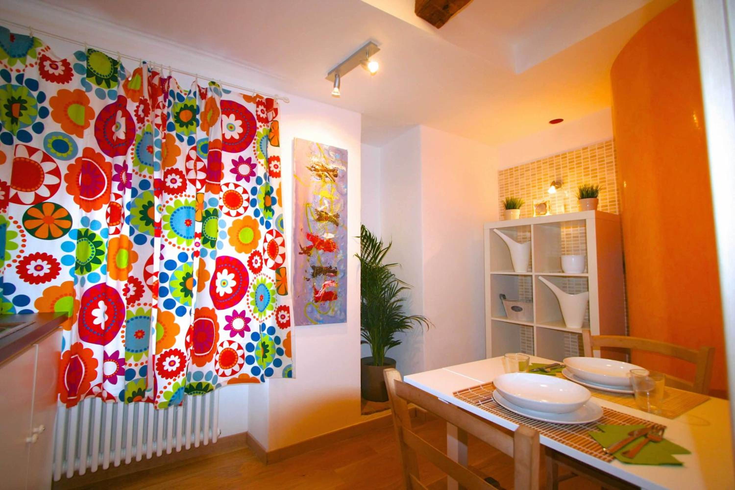 One-Bedroom Apartment - Photo 12