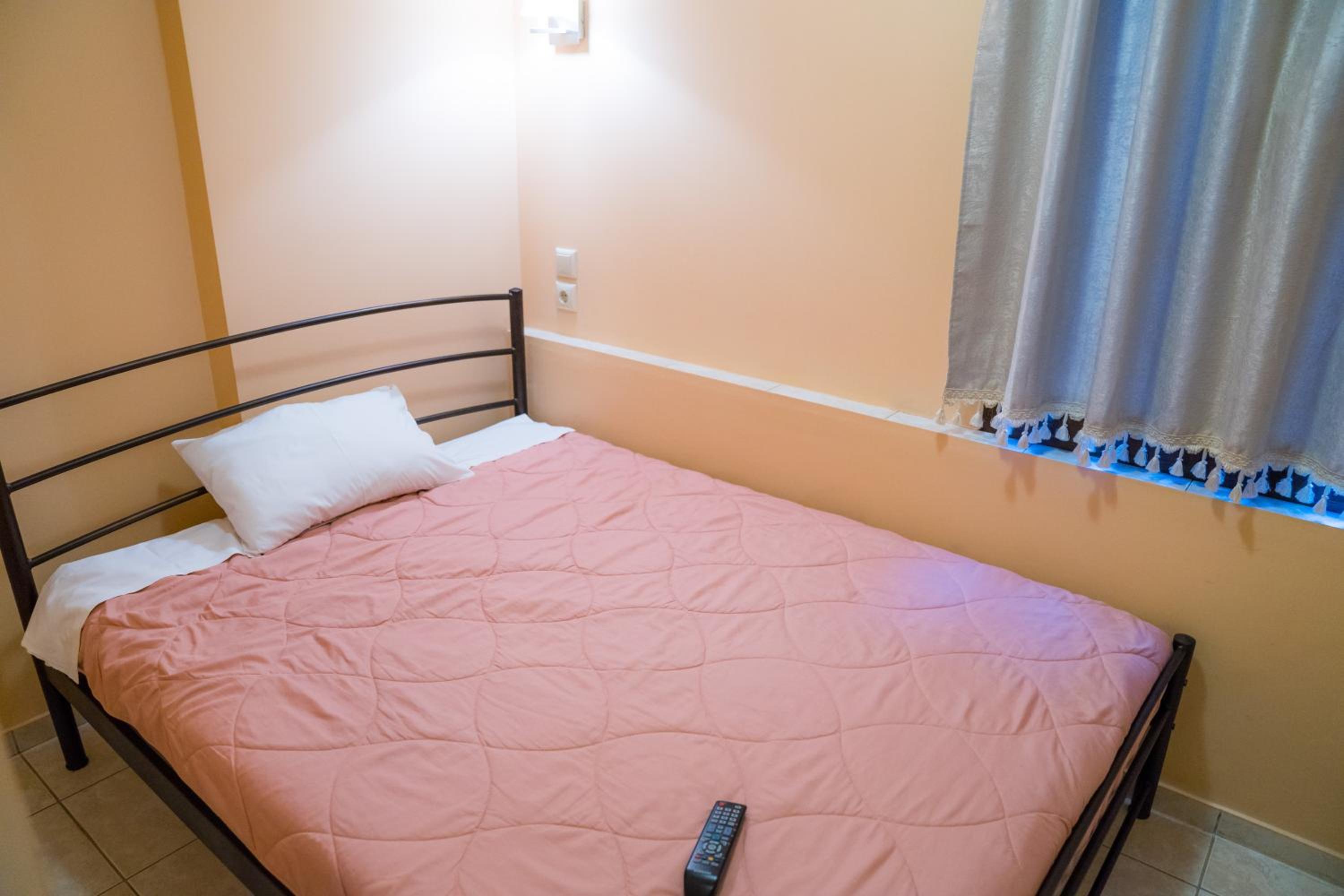 Quadruple Room with Balcony - Photo 14