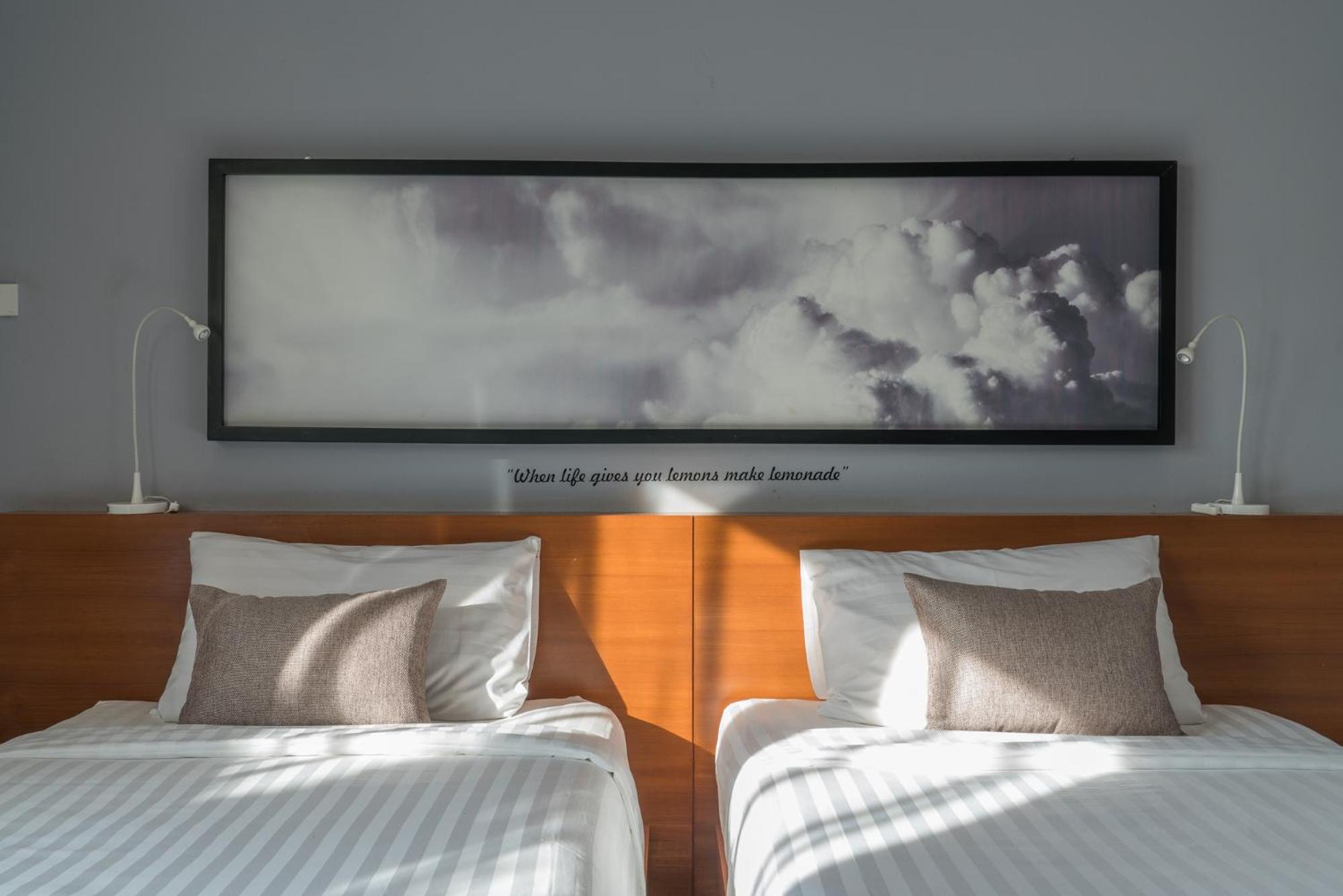 Standard Twin Room - Photo 5