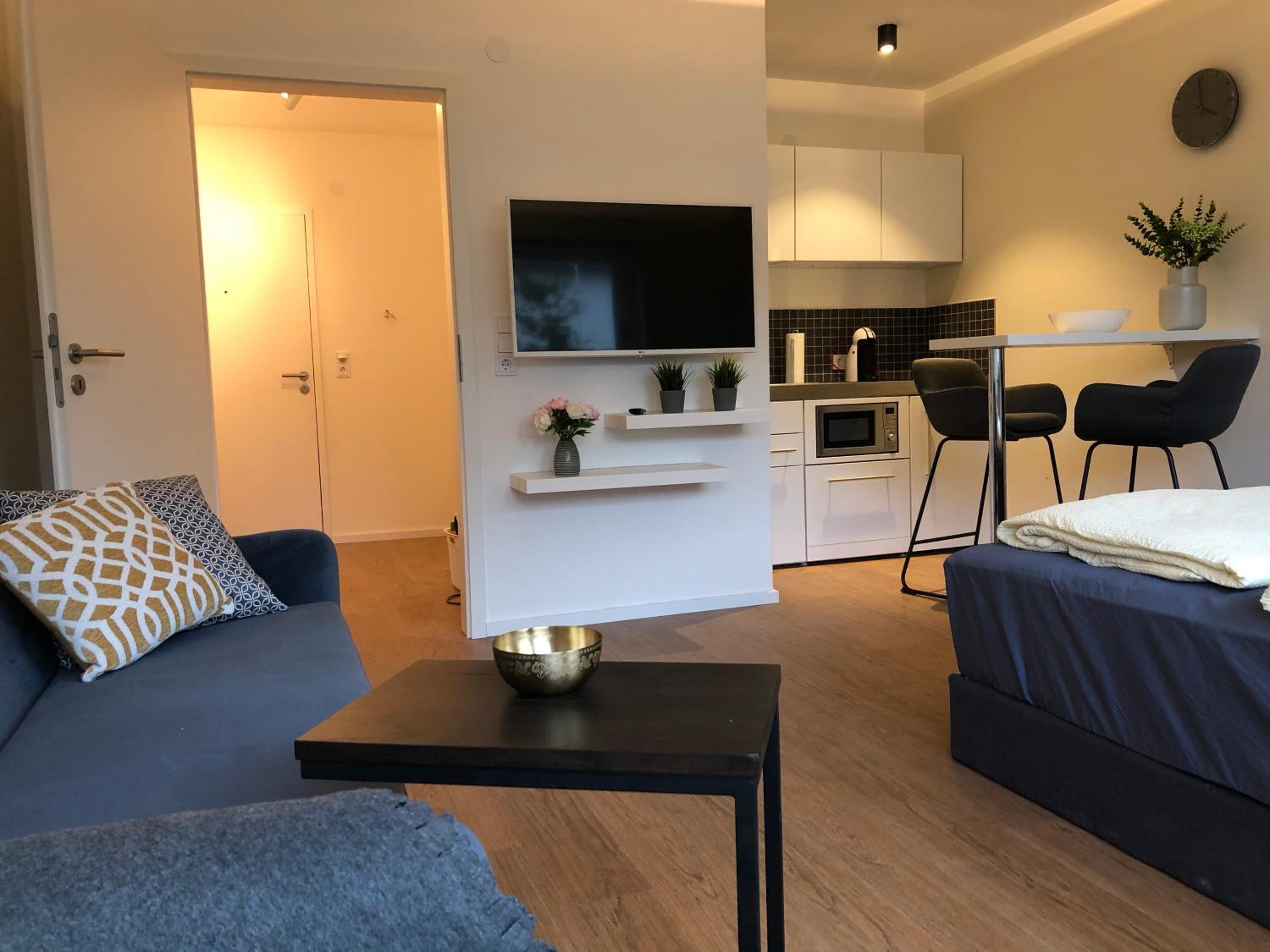 One-Bedroom Apartment photo 1
