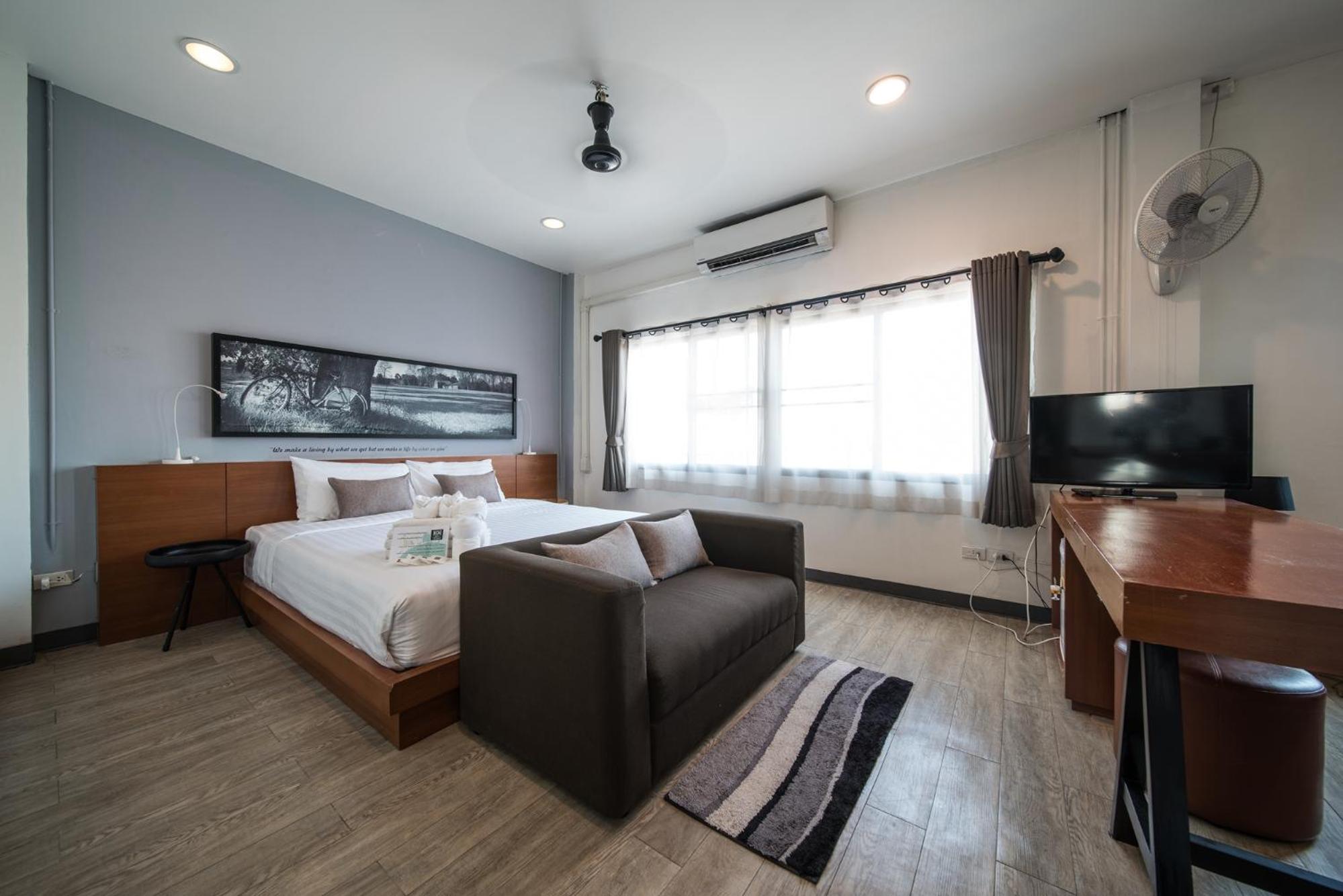 Deluxe Quadruple Room - Photo 12
