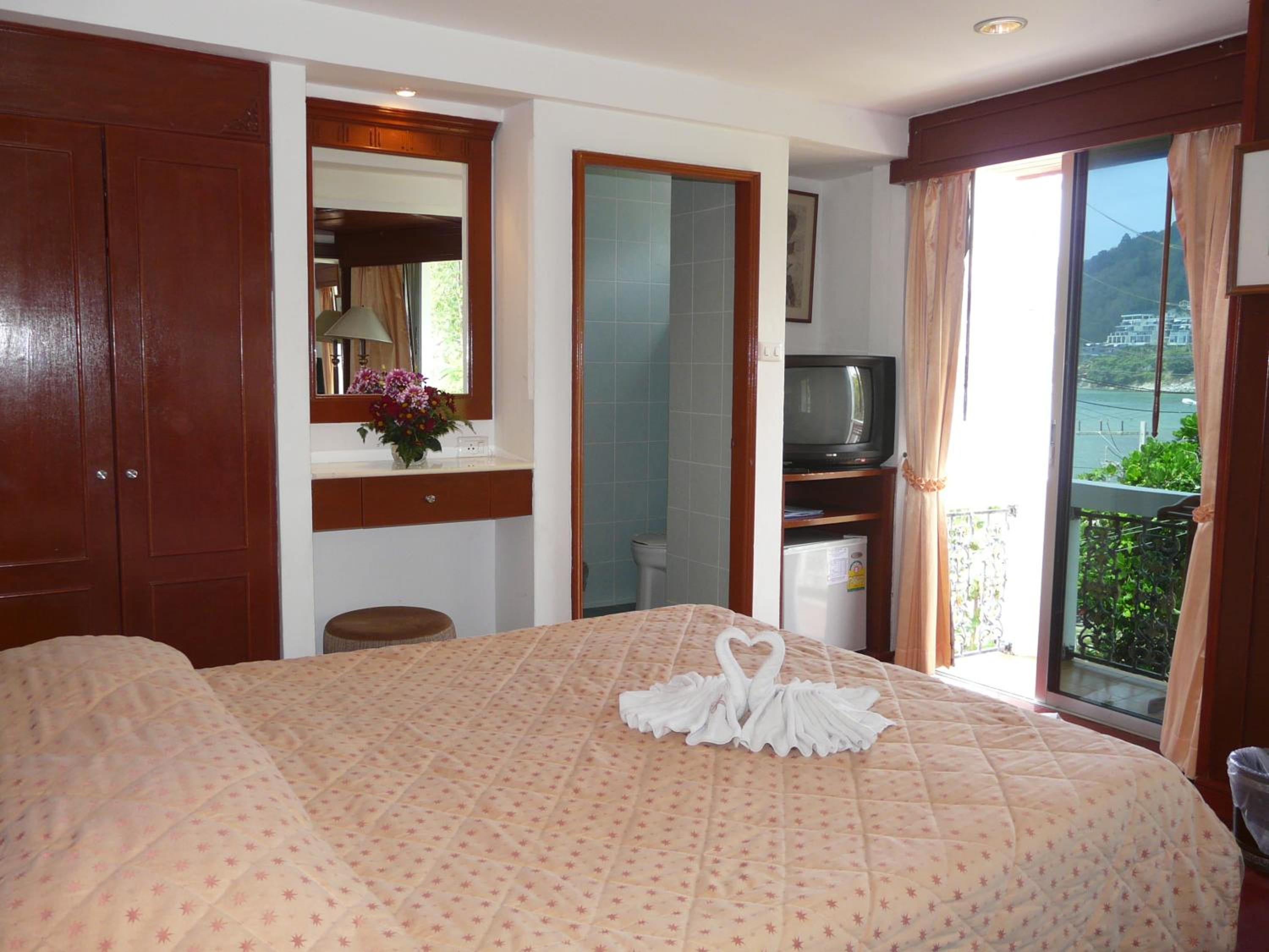 Superior Double Room with Mountain View - Photo 3