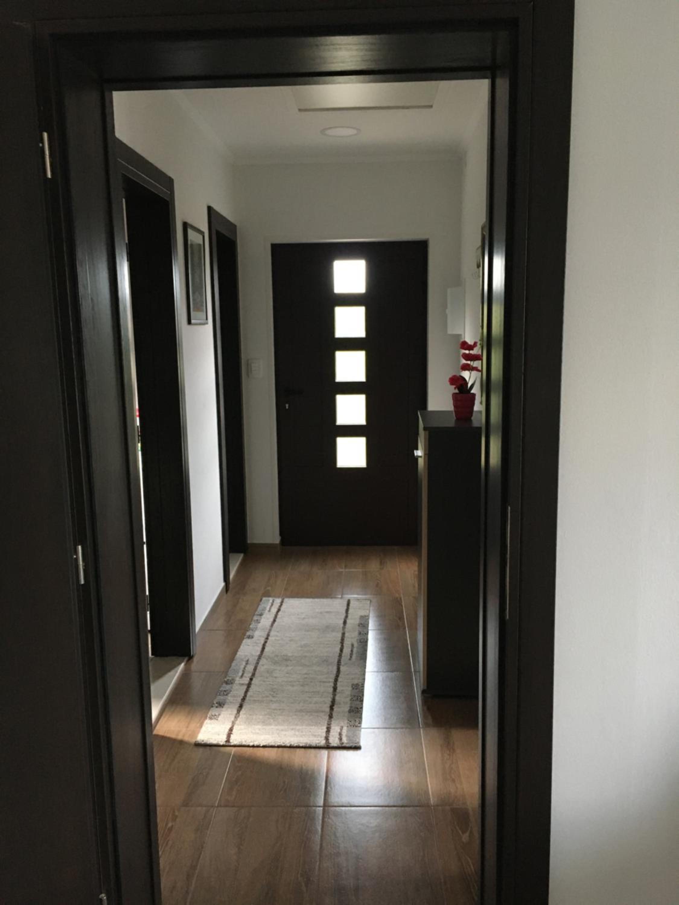 Apartment with Sea View - Photo 5
