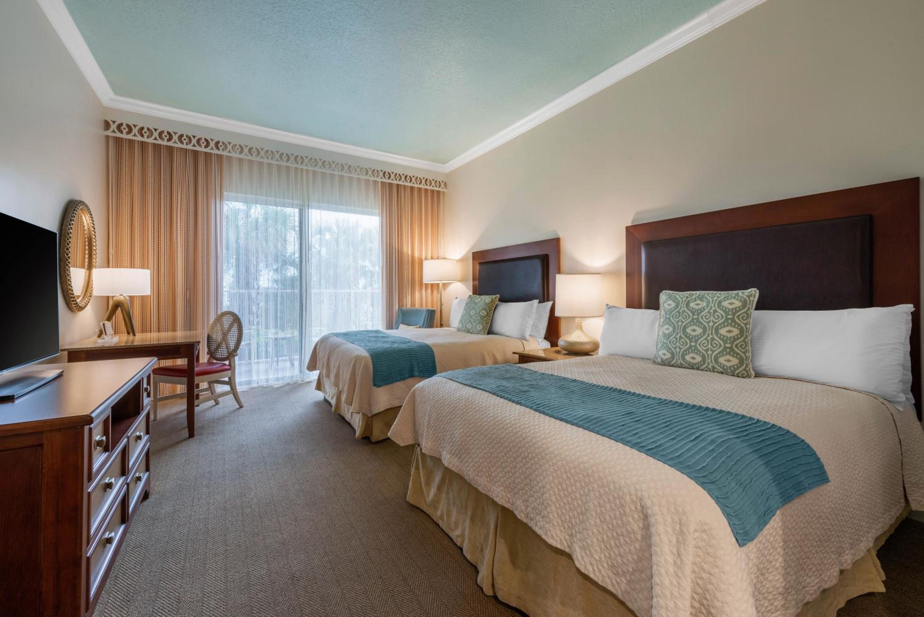 Accessible Oceanfront Room Roll in Shower Double Queen