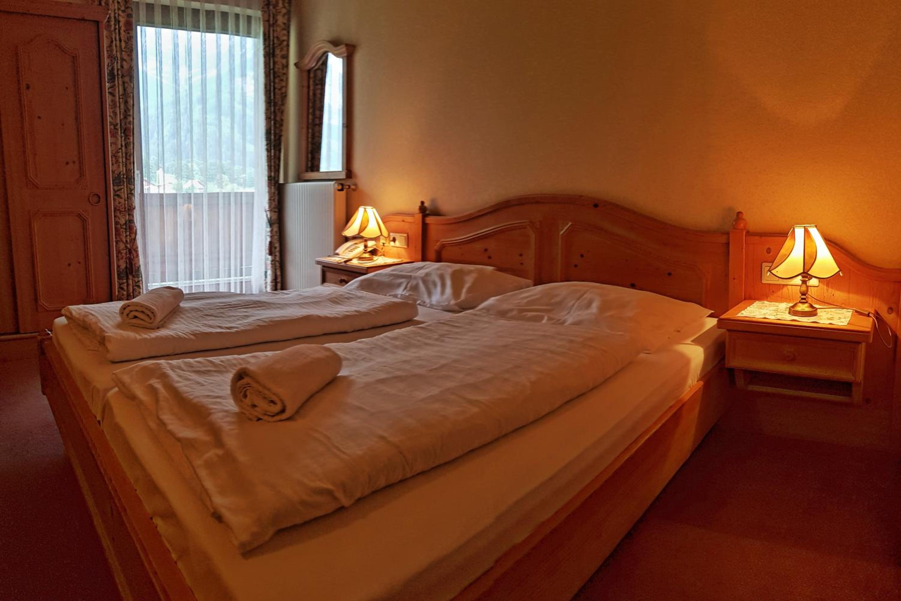 Double Room - Photo 7
